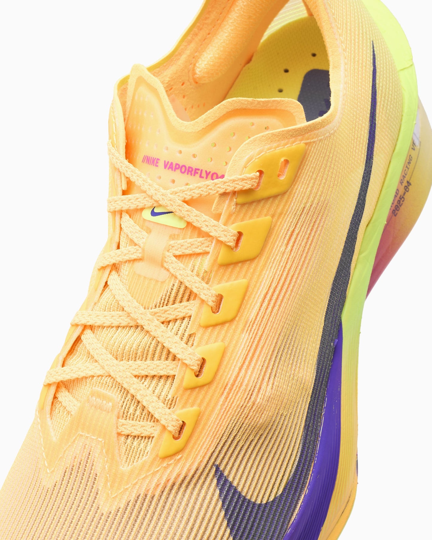 Nike Women's ZoomX Vaporfly Next% 4