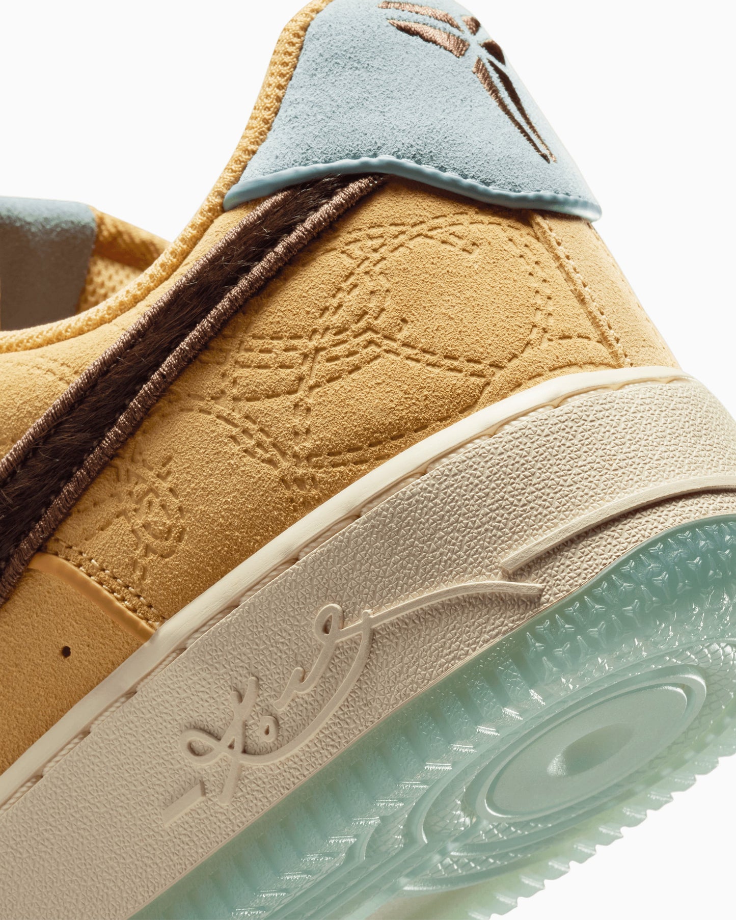 Nike x Kobe Bryant Air Force 1 Low Protro "Siempre Mio"