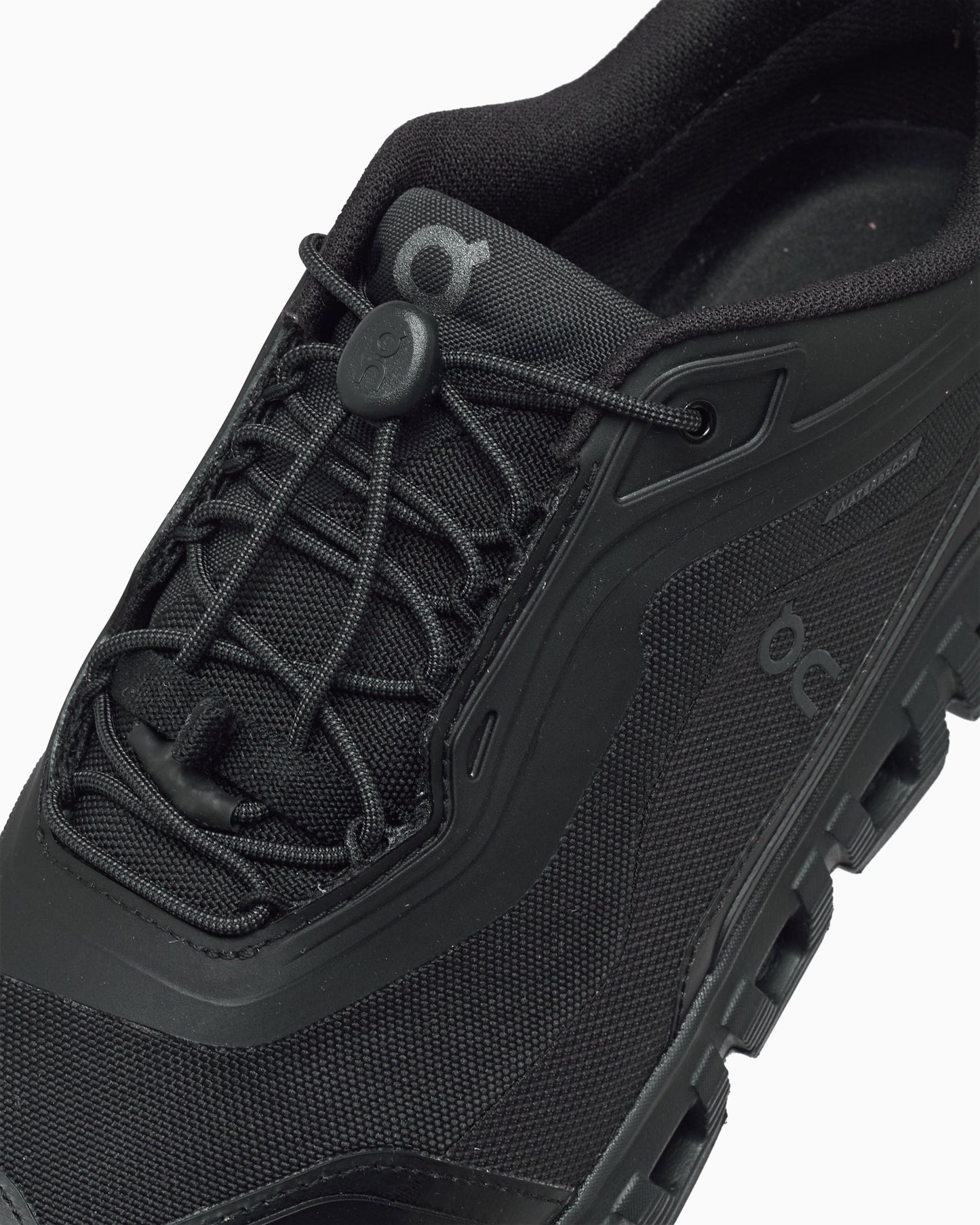 On Cloud 6 Geo Waterproof