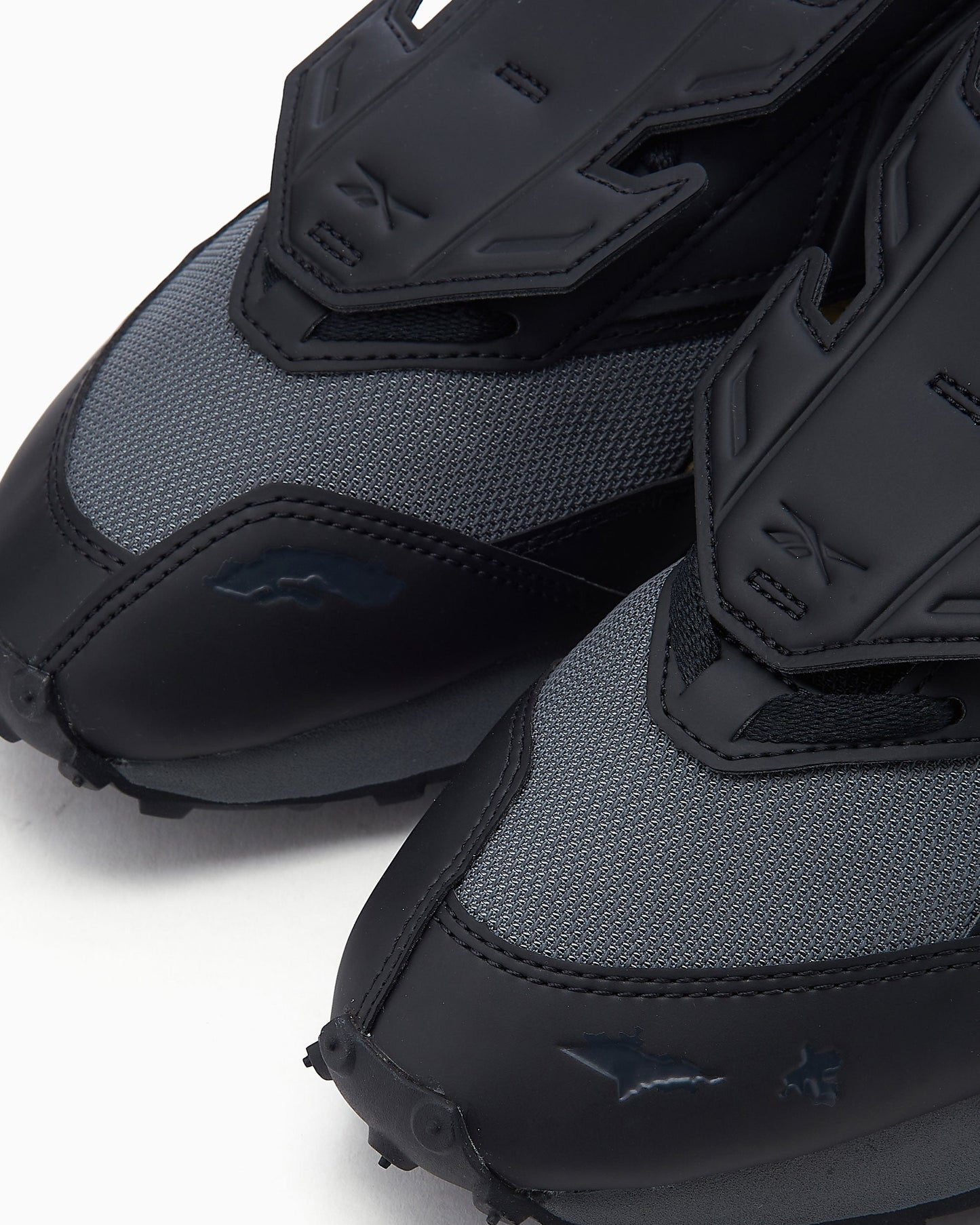 Reebok x DC Comics LX2200 "Batman"