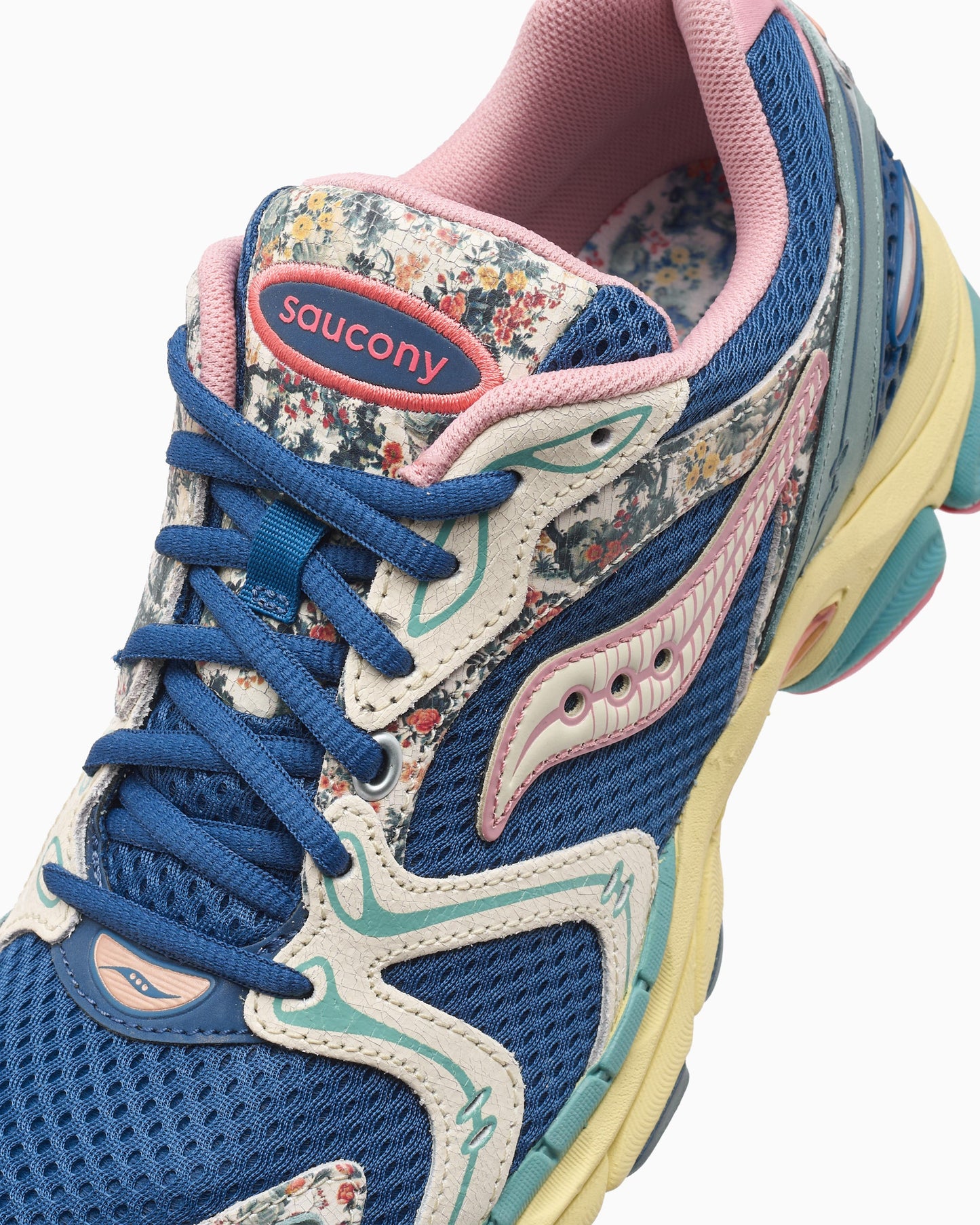Saucony Progrid Triumph 4 "Kissaten"