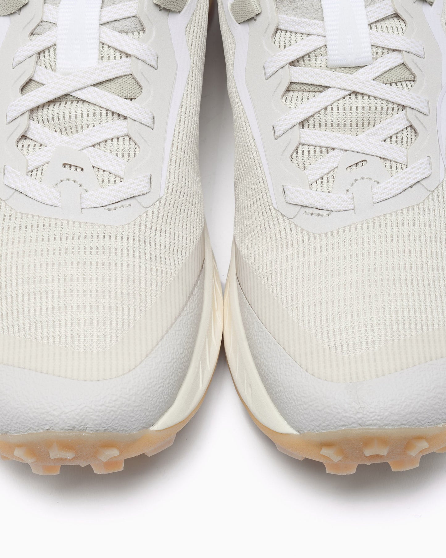 Saucony x 3Sixteen Peregrine 15 "Gesso"