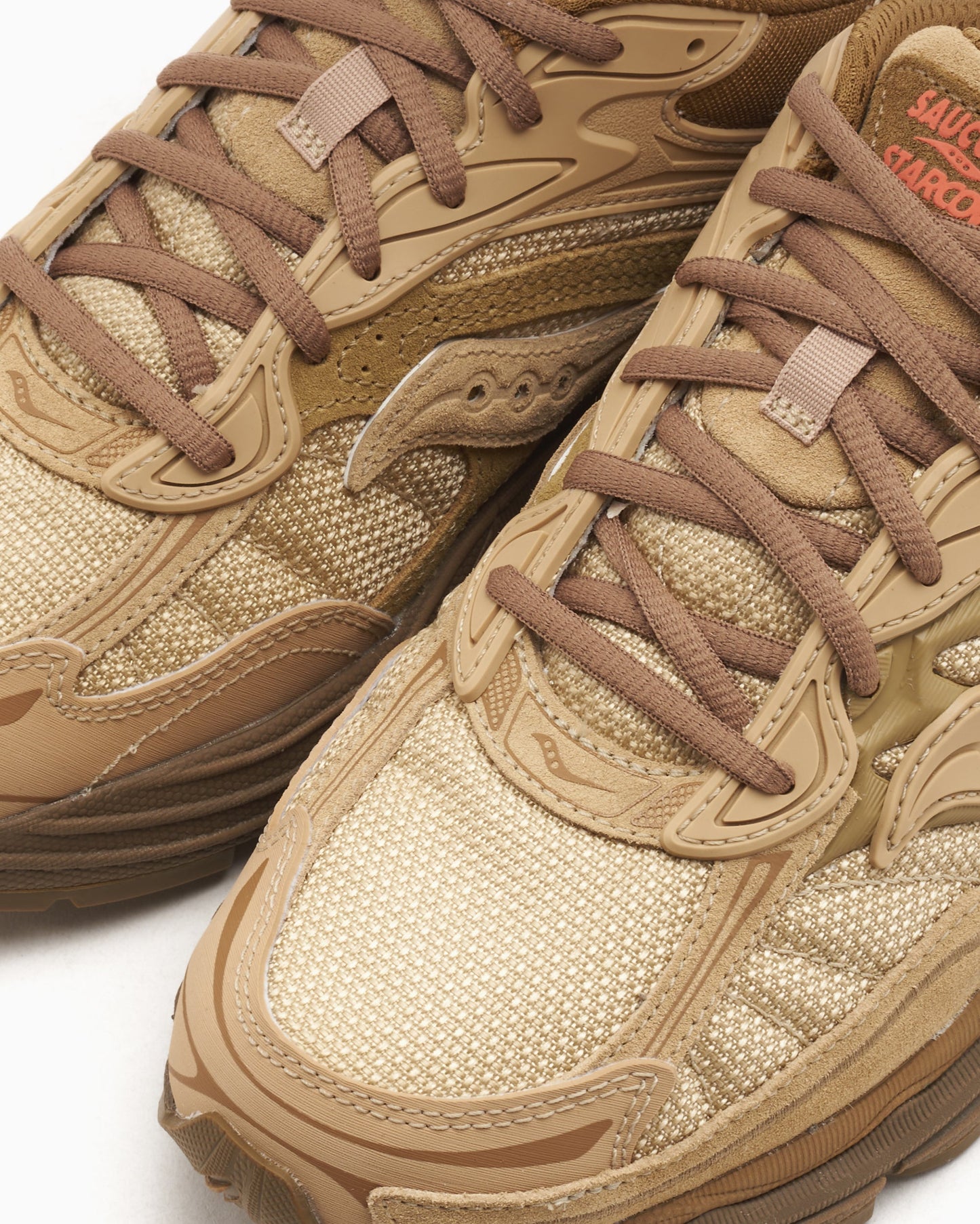 Saucony x Starcow Progrid Omni 9