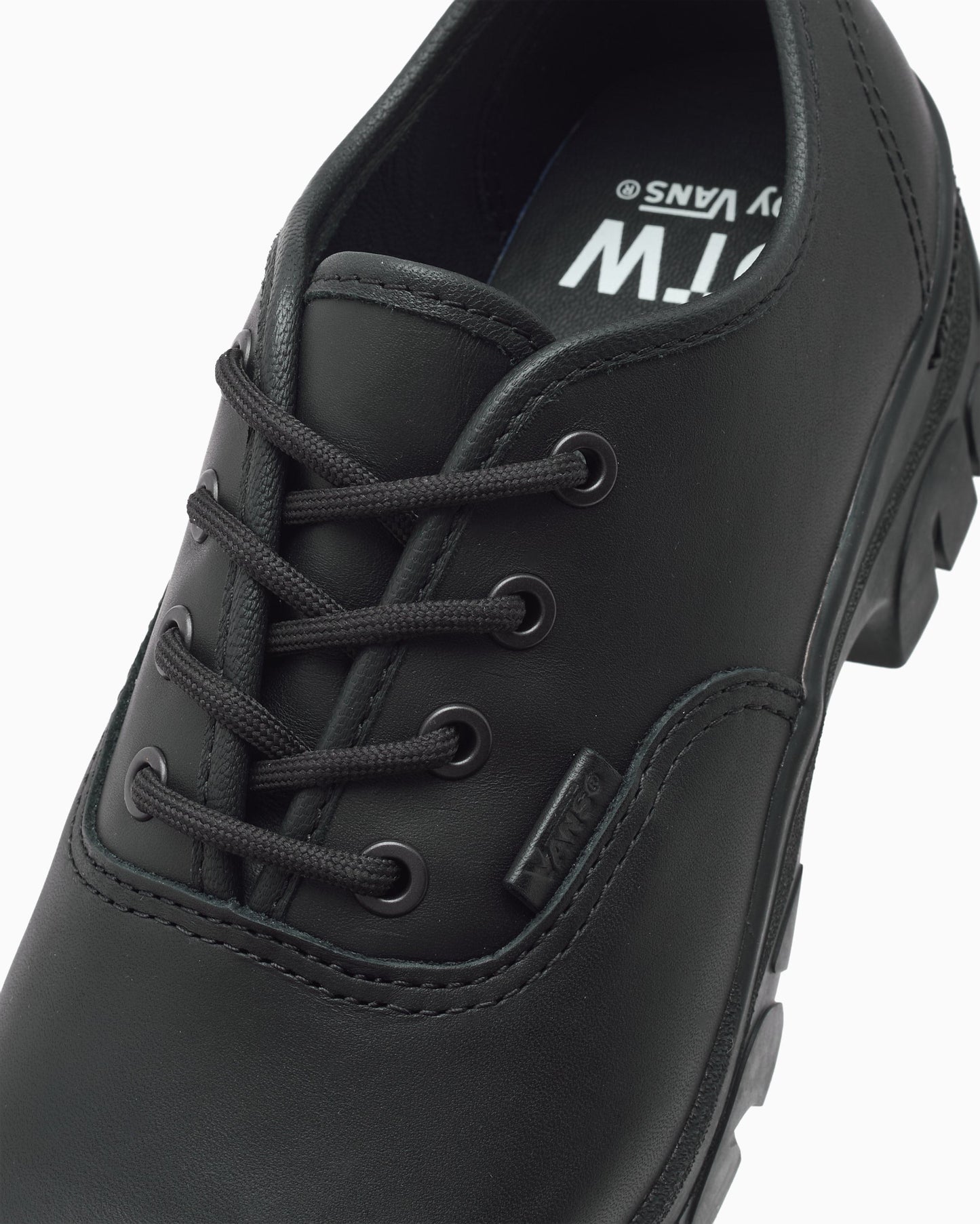 Vans OTW Authentic Oxford Vibram