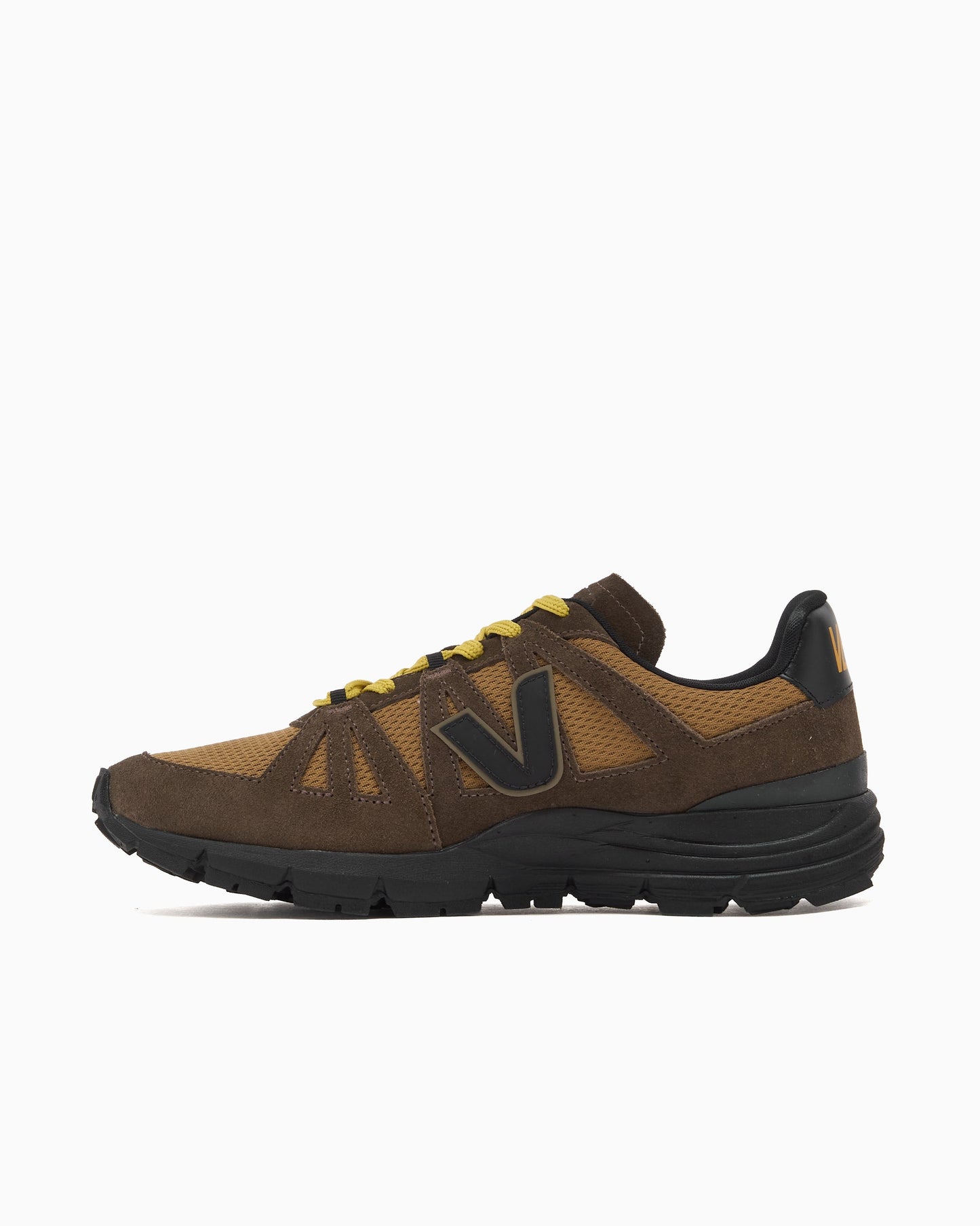 Veja Salar Vibram