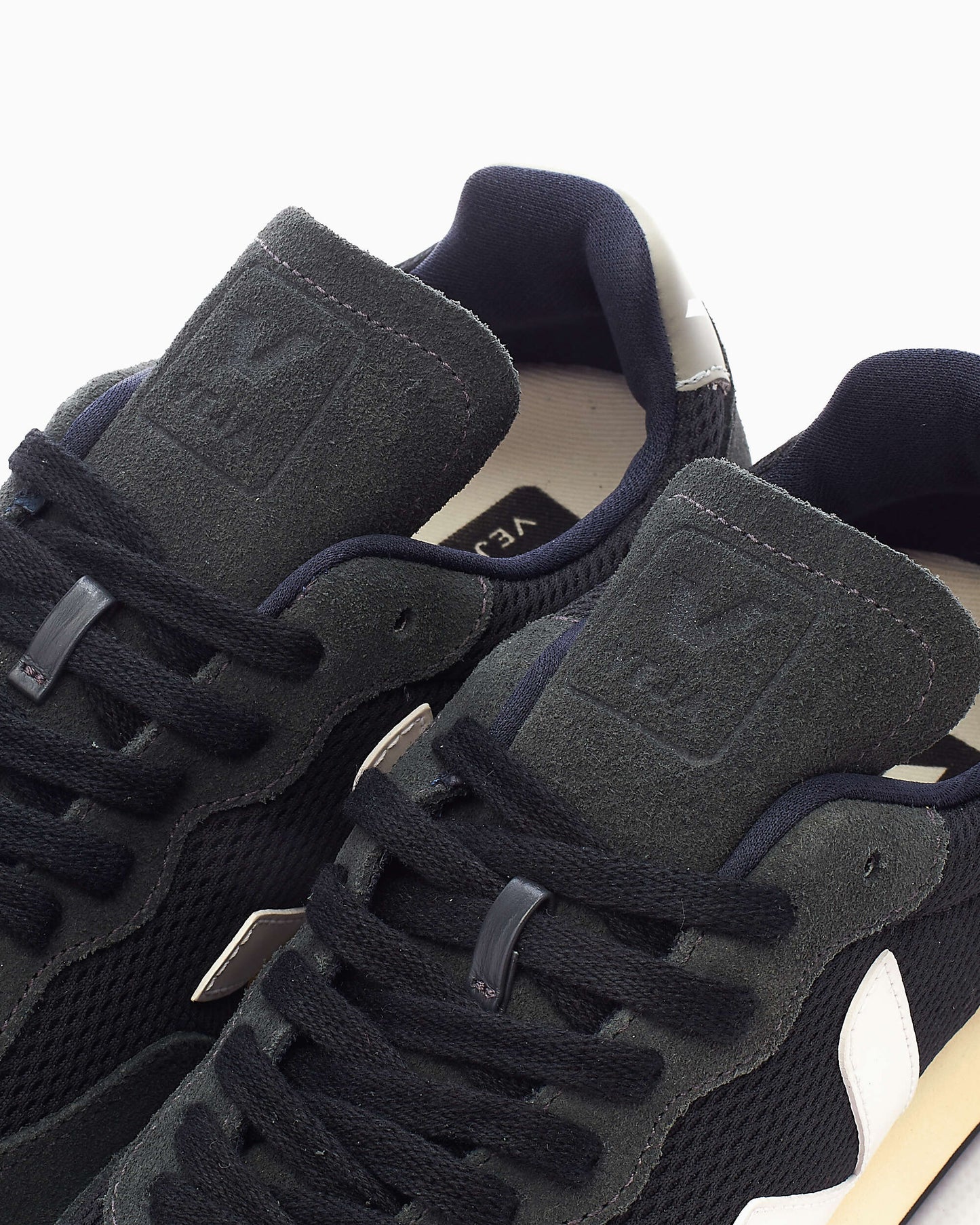 Veja Women's Rio Branco Alveomesh