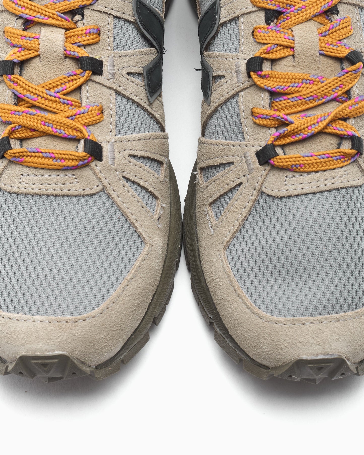 Veja Women's Salar Vibram