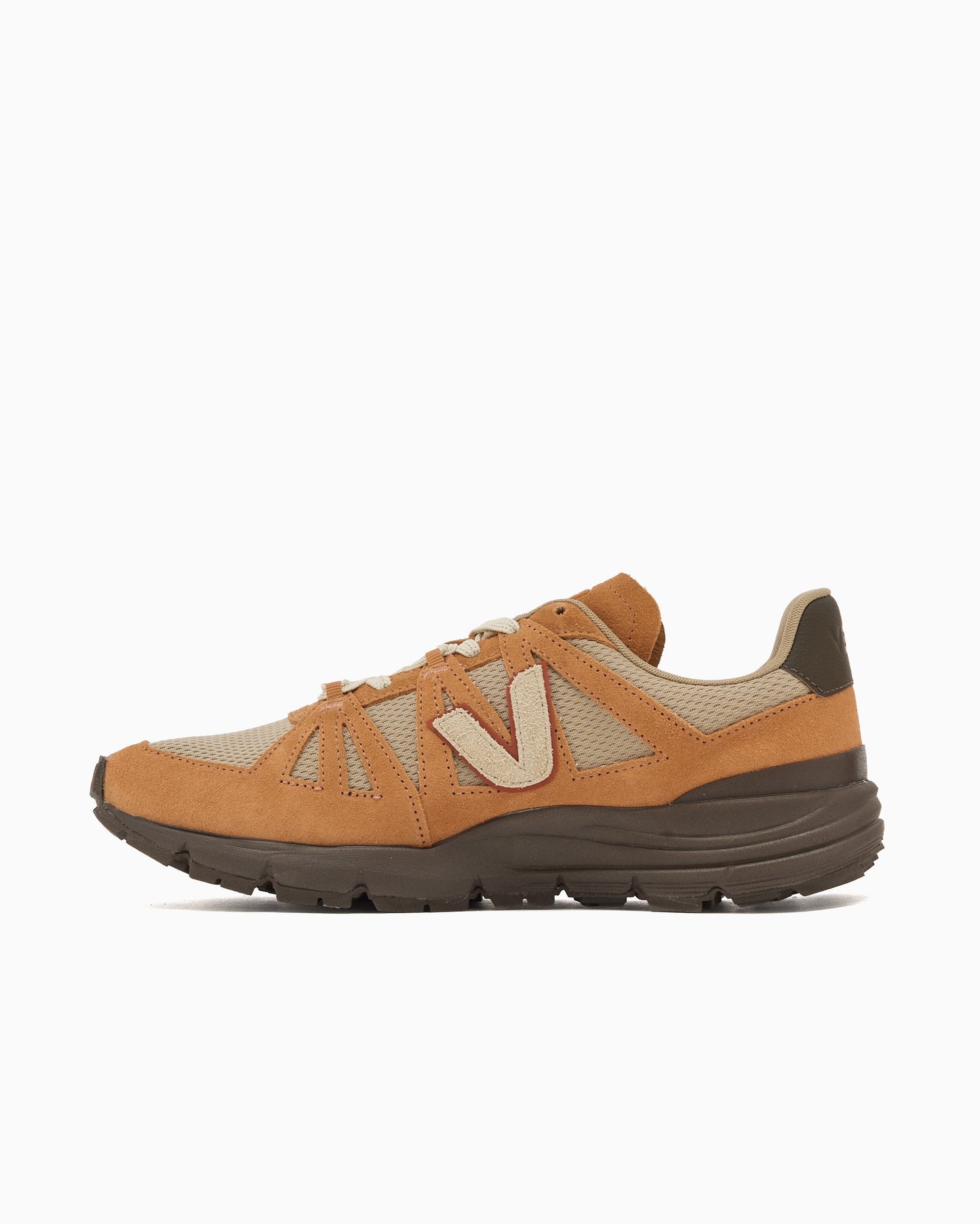 Veja x Carnan Salar Vibram