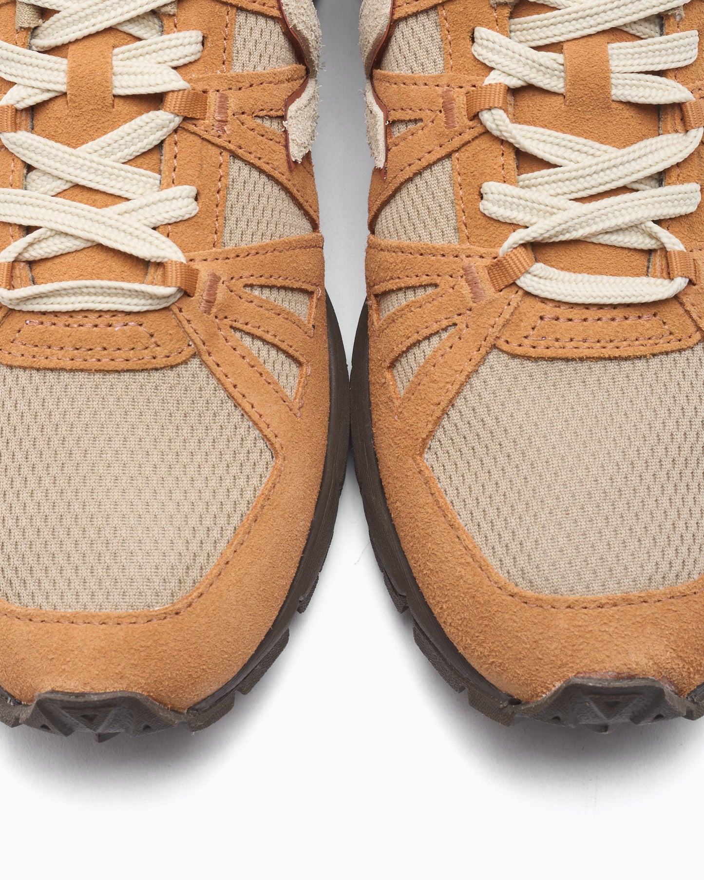 Veja x Carnan Salar Vibram