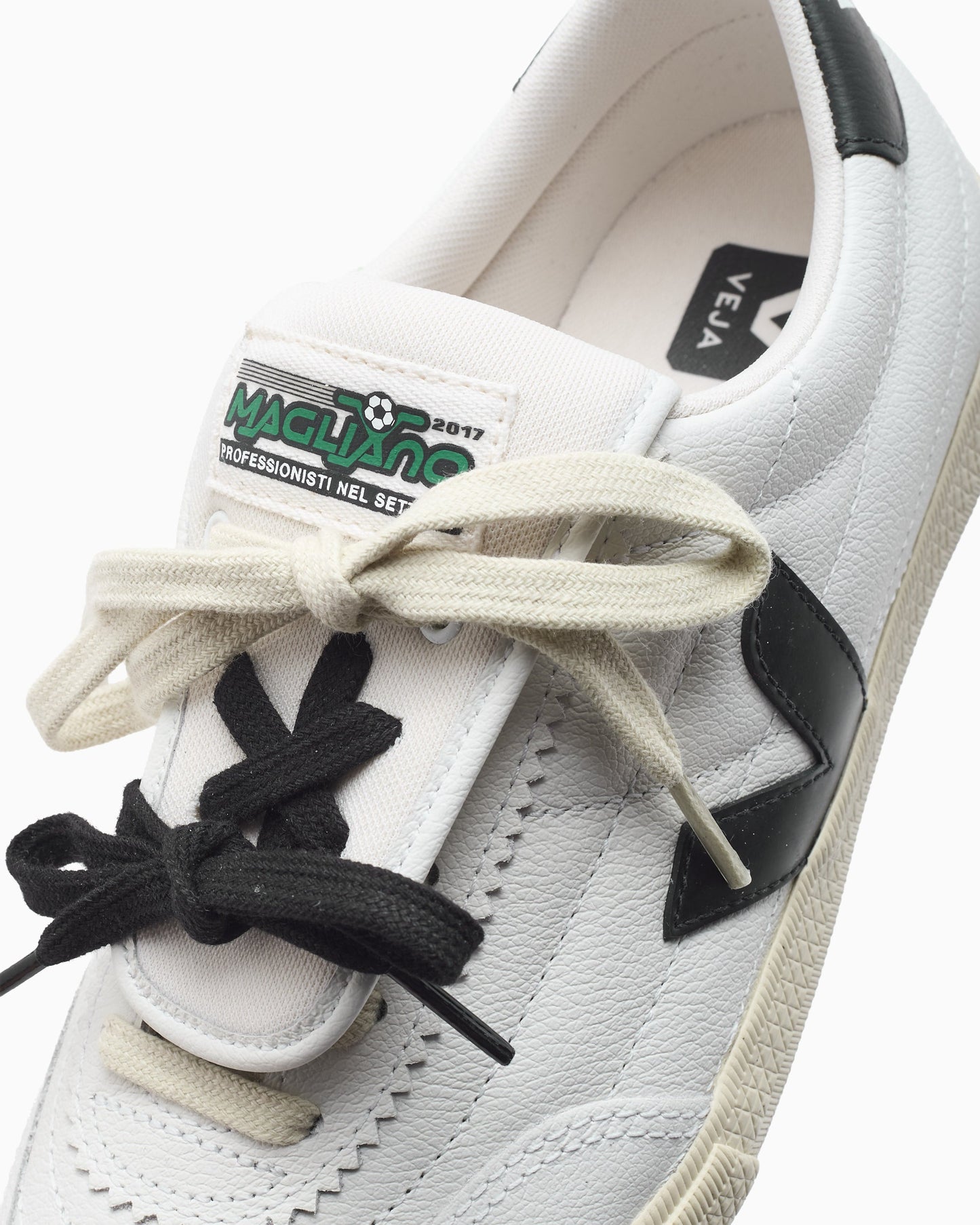Veja x Magliano Women's Panenka