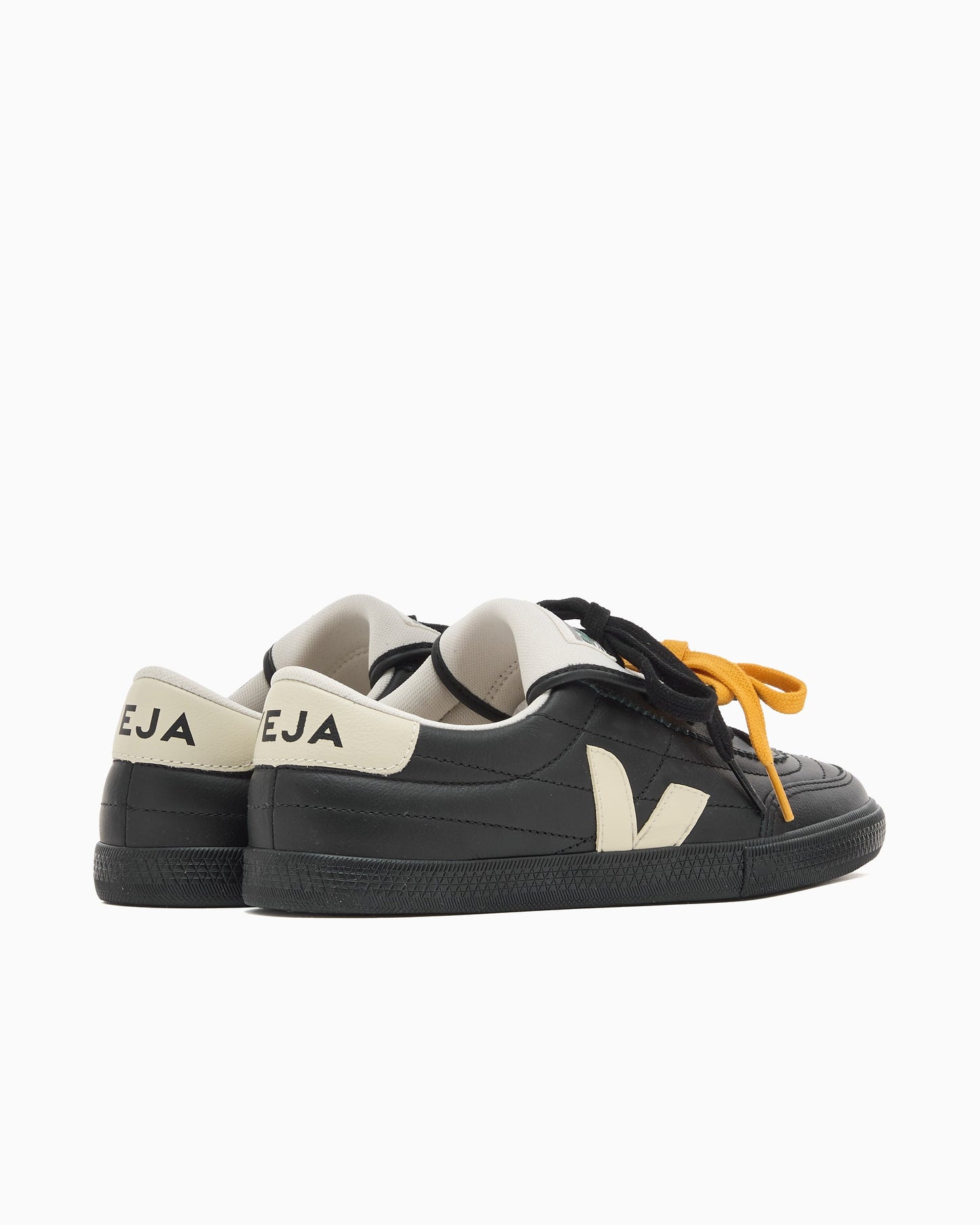 Veja x Magliano Women's Panenka