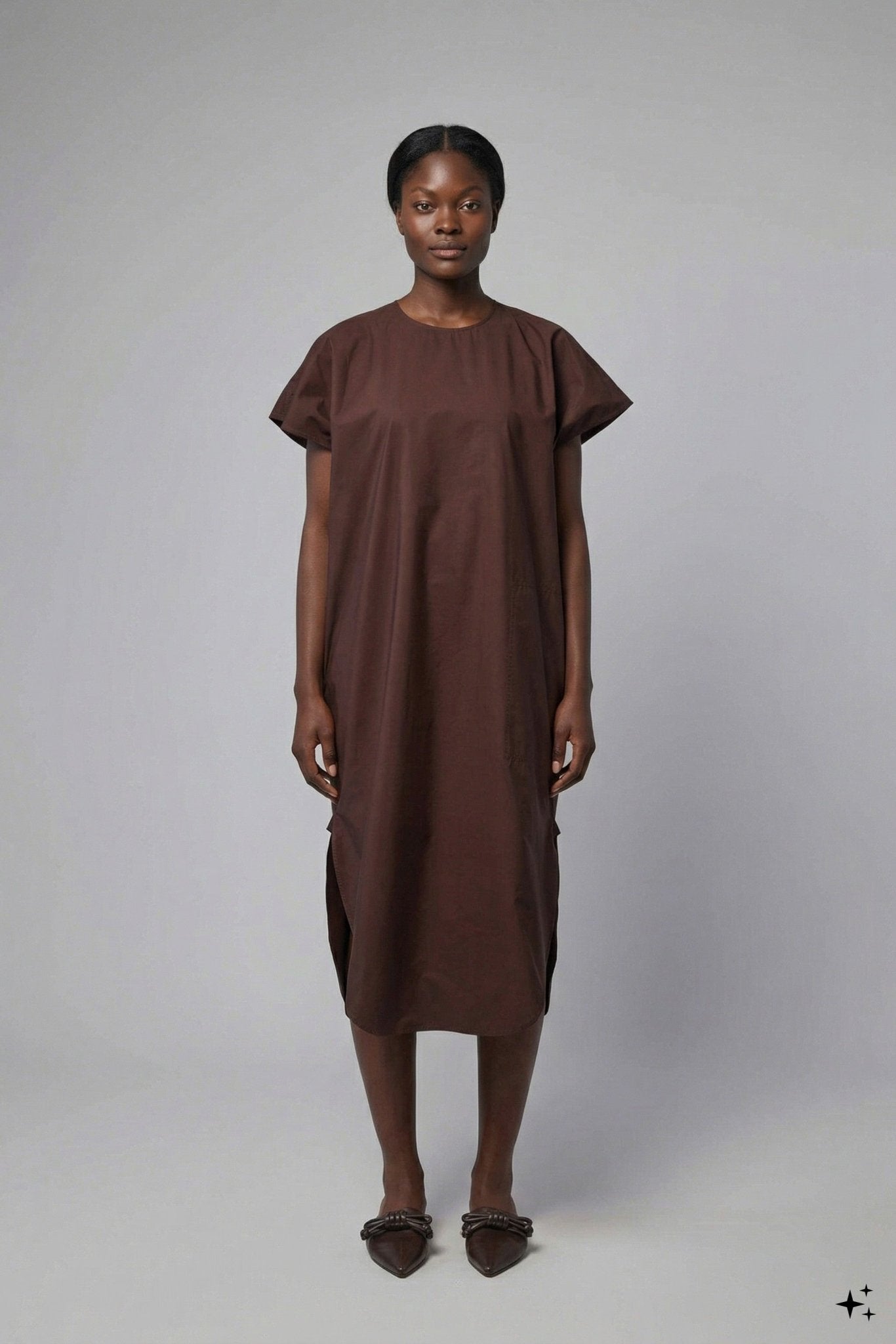 Crew Neck Ssl Dress with Curved Hem