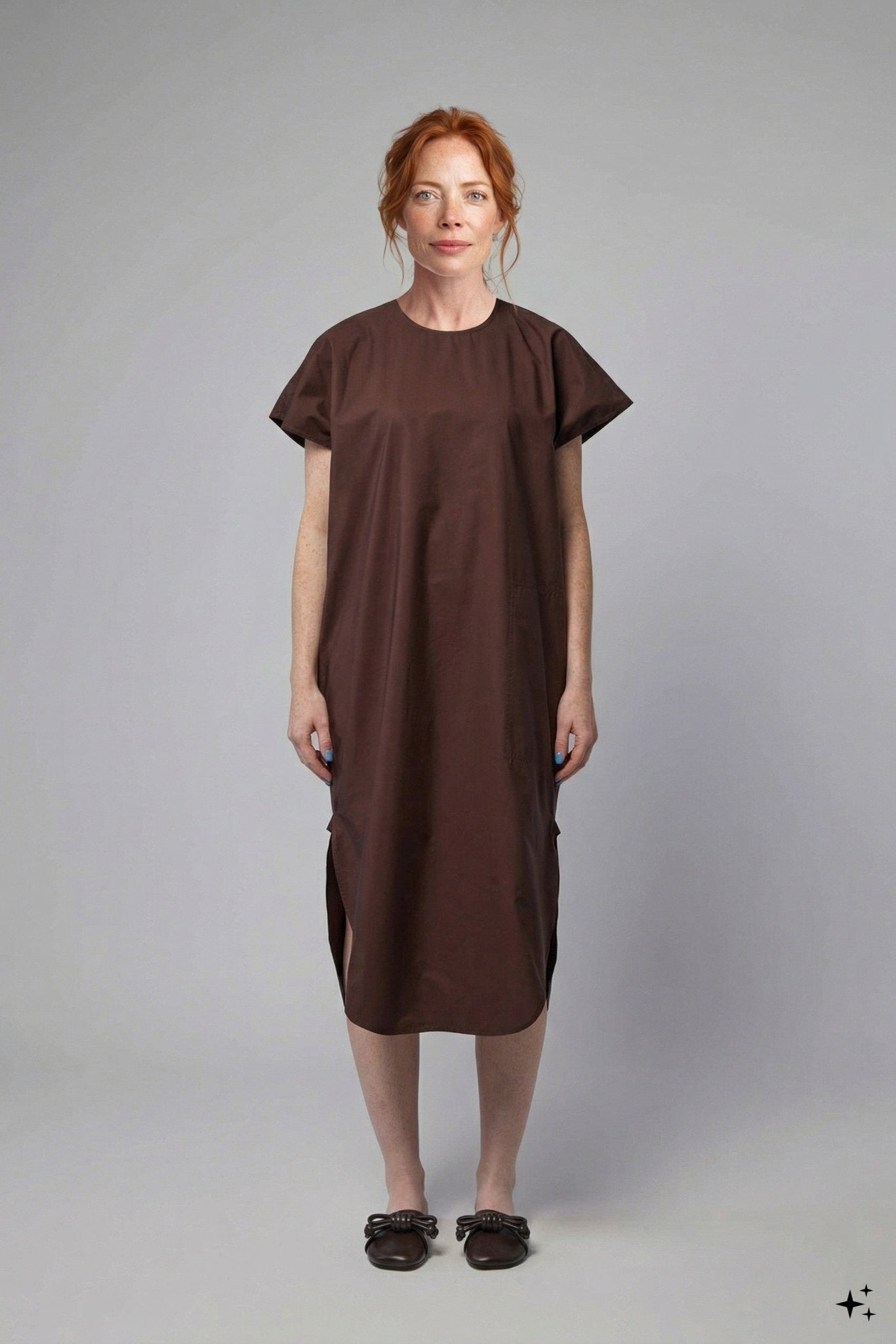 Crew Neck Ssl Dress with Curved Hem