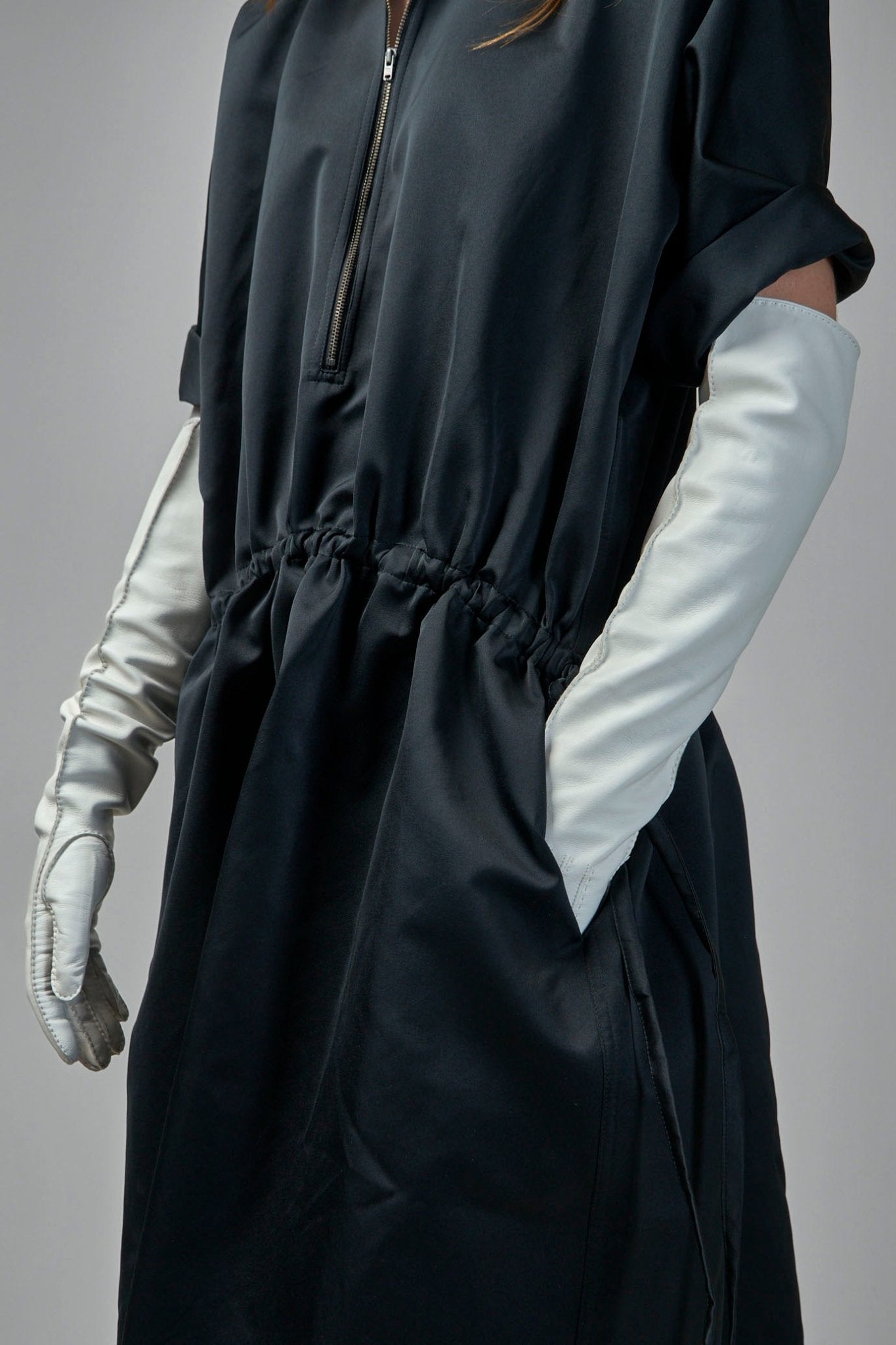 Villers Long Length Gloves