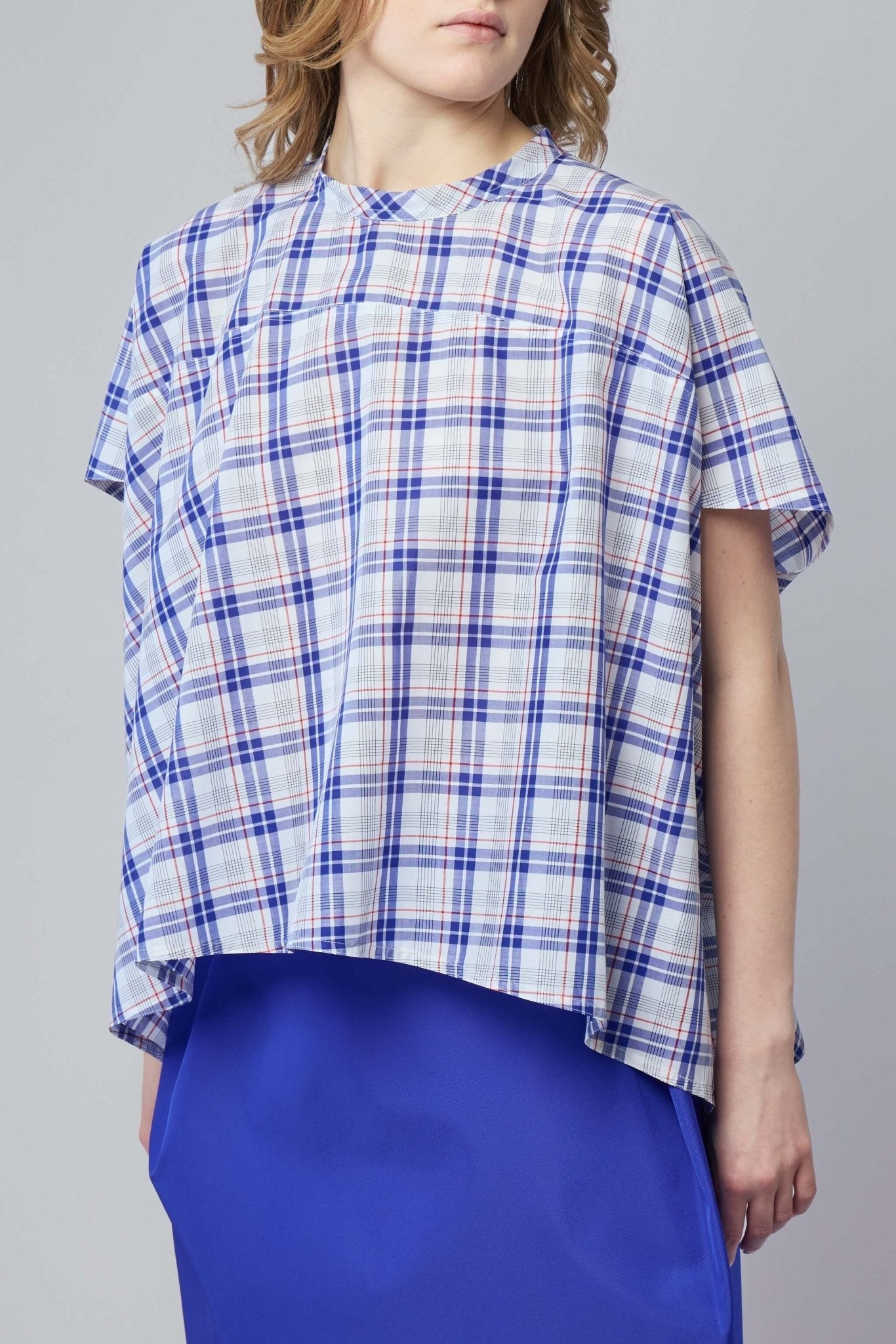 Wide Sleeveless Crew Neck Shirt