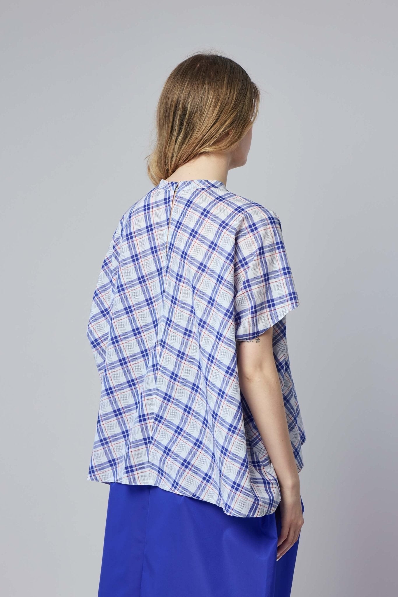 Wide Sleeveless Crew Neck Shirt