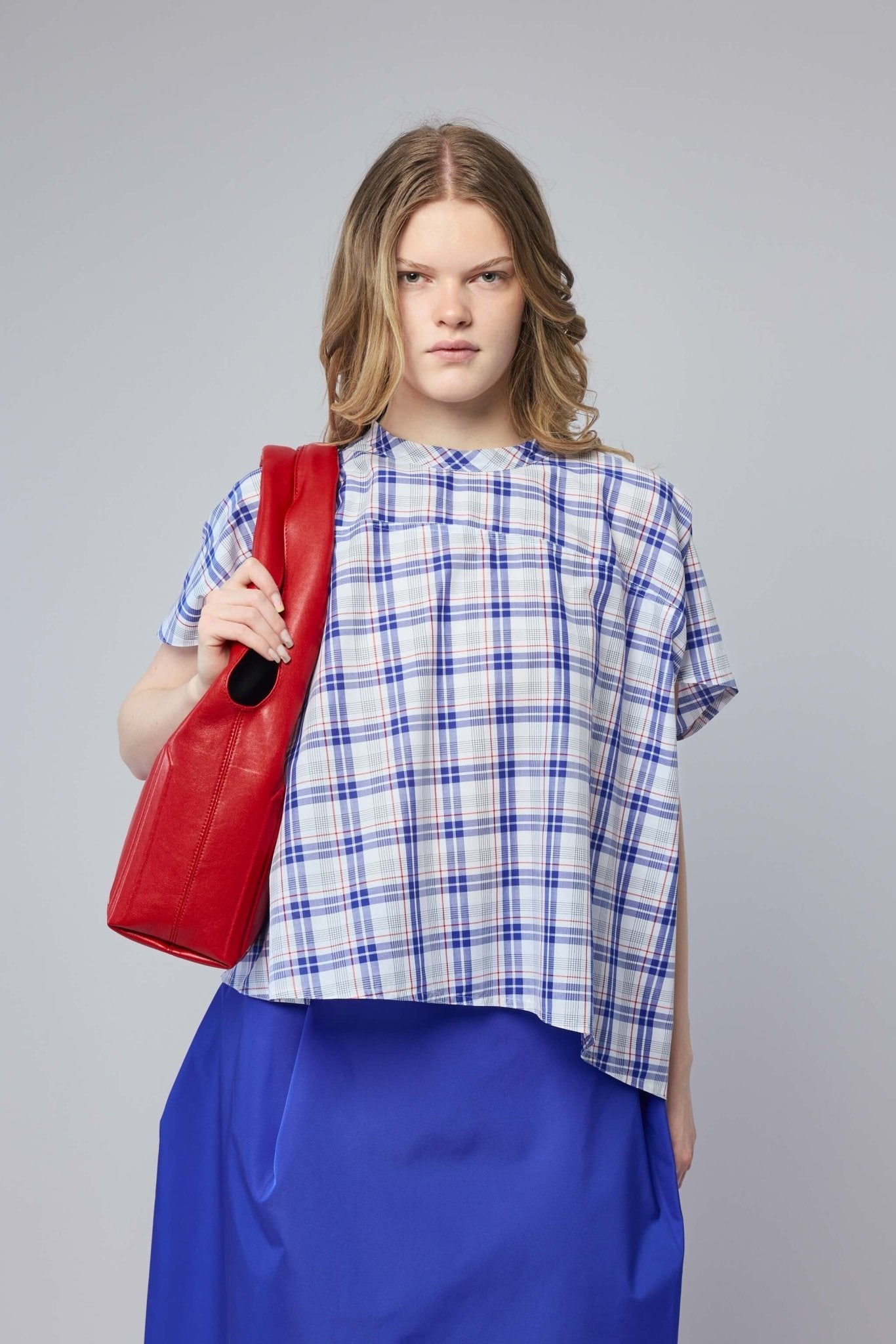 Wide Sleeveless Crew Neck Shirt