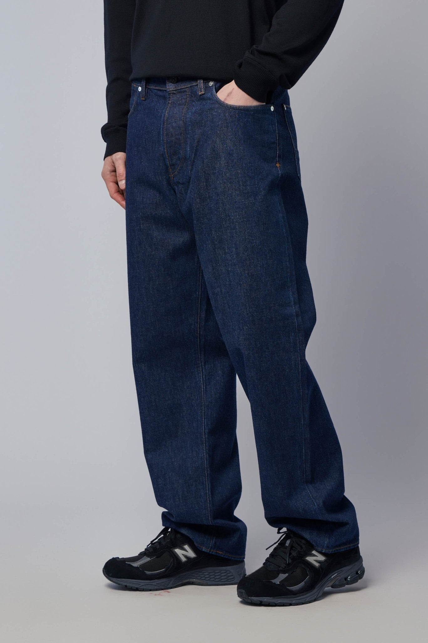 Loose Fit Five-pocket Jeans