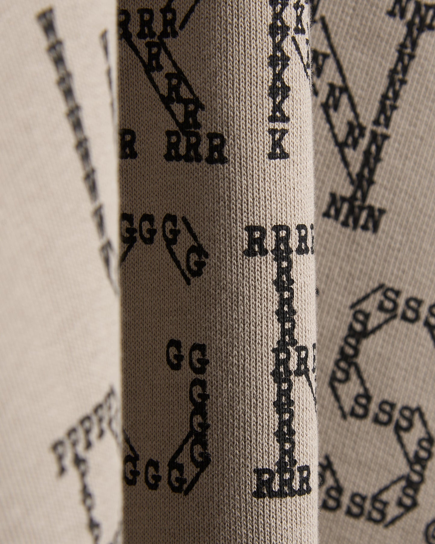 Sudadera con gráfico Relaxed Carhartt WIP Punched para hombre