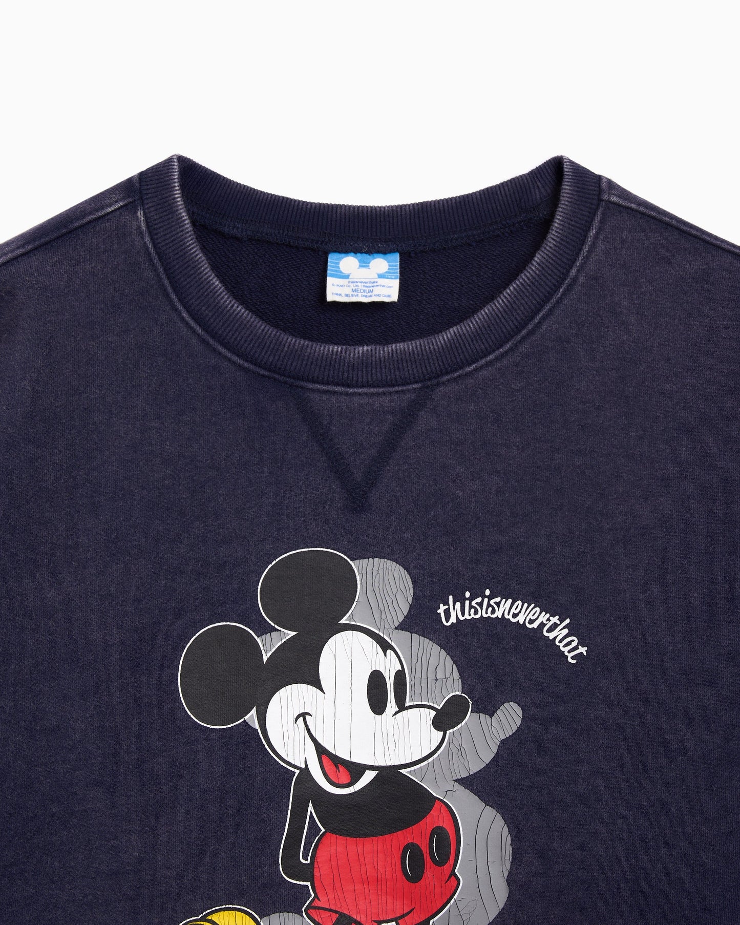 Sudadera con gráfico Relaxed thisisneverthat® x Disney Mickey Classic para hombre