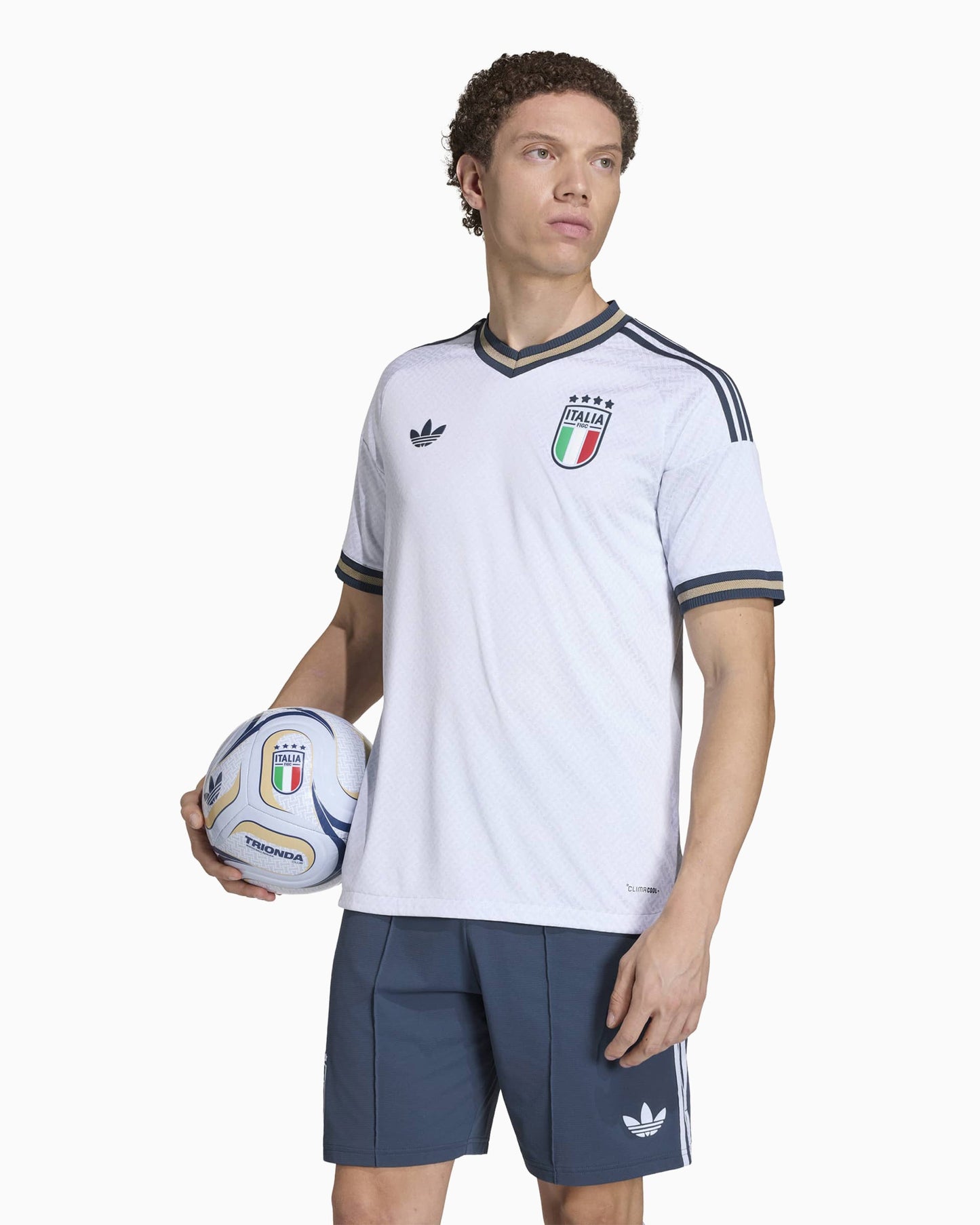 Jersey T-Shirt Visitante 2026 adidas Originals Italia Football para hombre