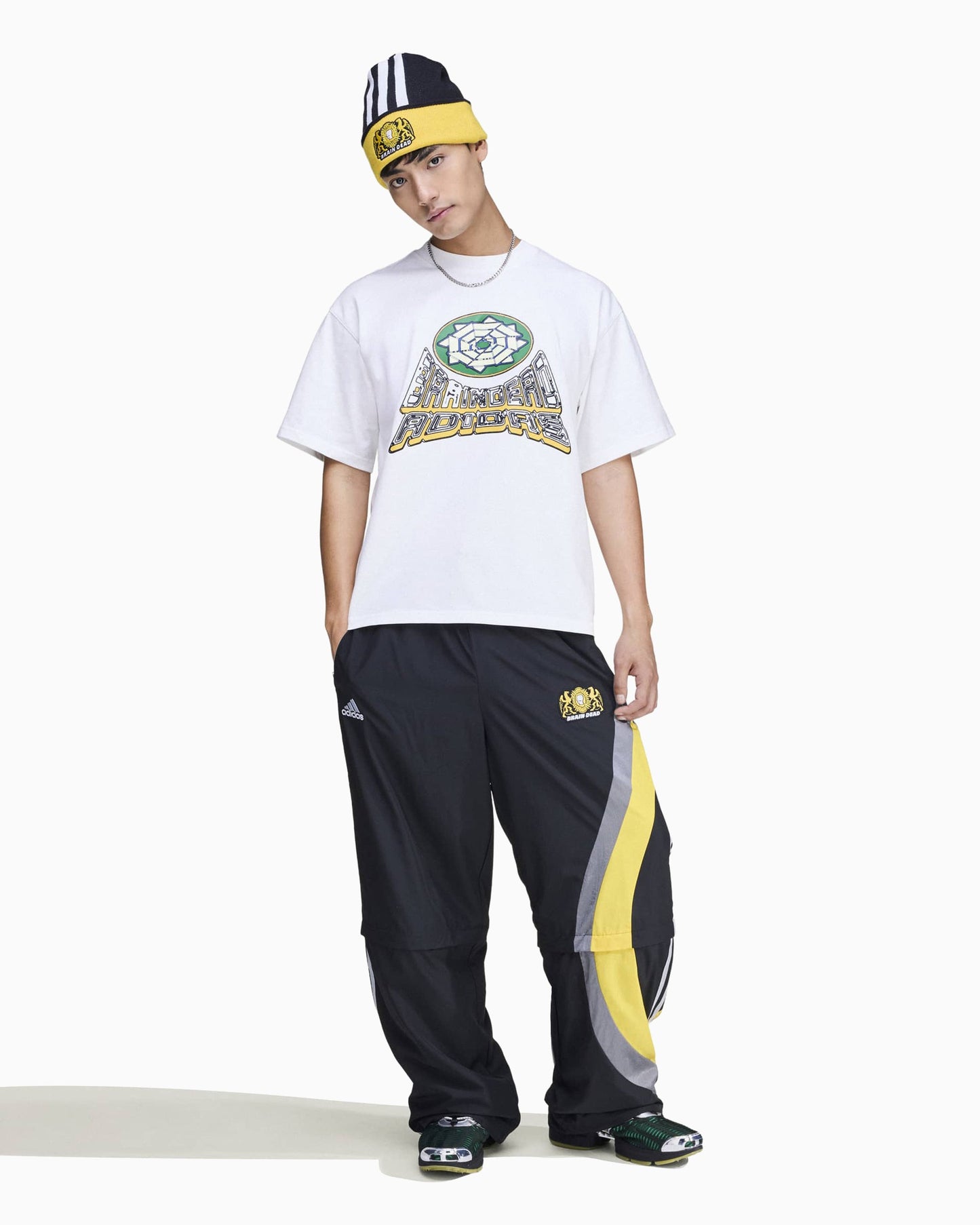 Camiseta con gráfico adidas Originals x Brain Dead Unisex