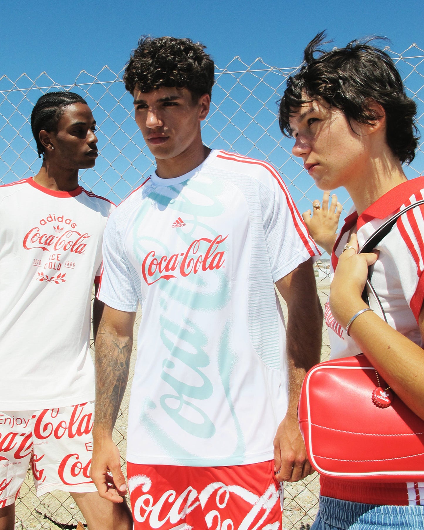 Camiseta con logo adidas Originals x Coca-Cola Teamgeist para hombre