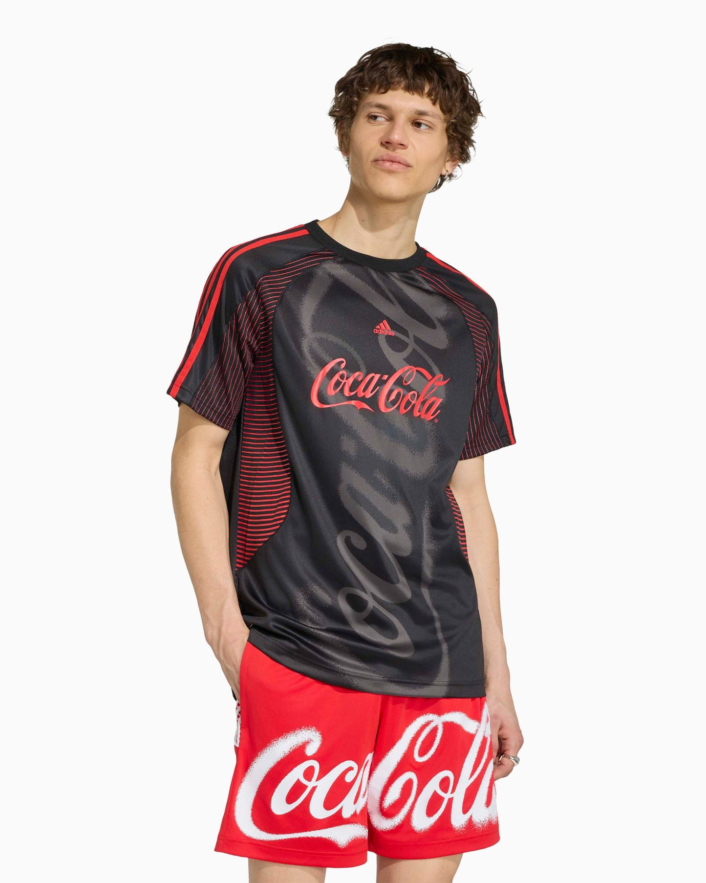 Camiseta con logo adidas Originals x Coca-Cola Teamgeist para hombre