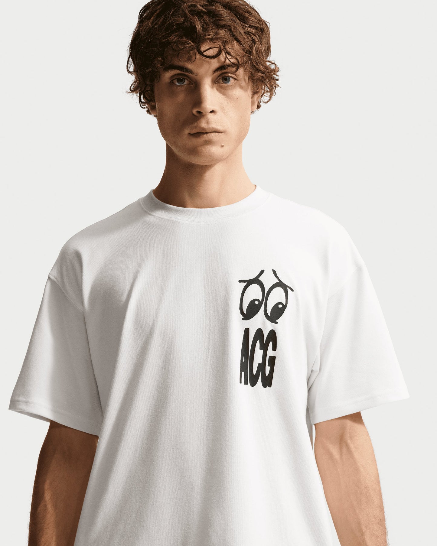 Camiseta con gráfico Relaxed Nike ACG "Don't Look Down" Dri-FIT para hombre