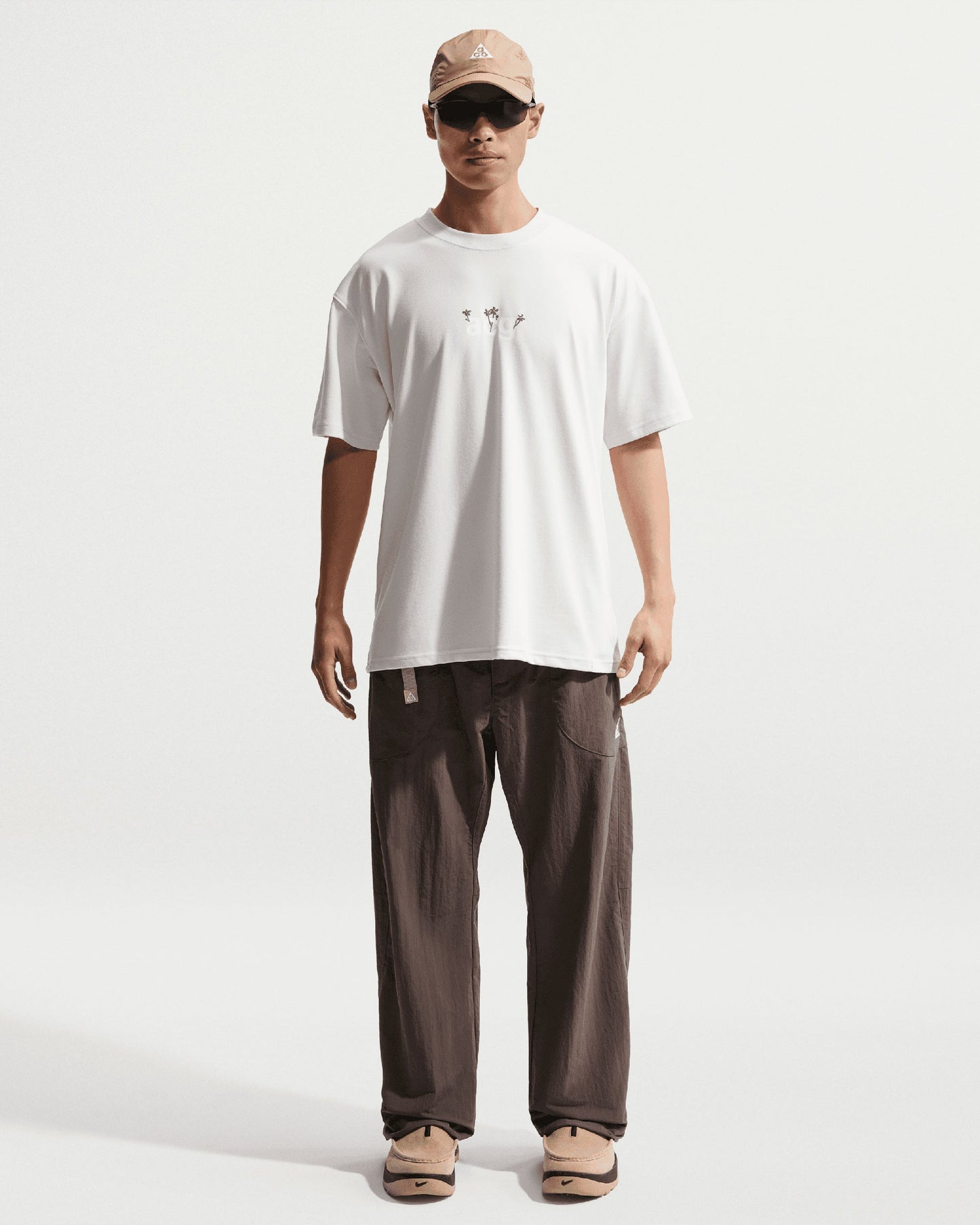 Camiseta con gráfico Relaxed Nike ACG para hombre