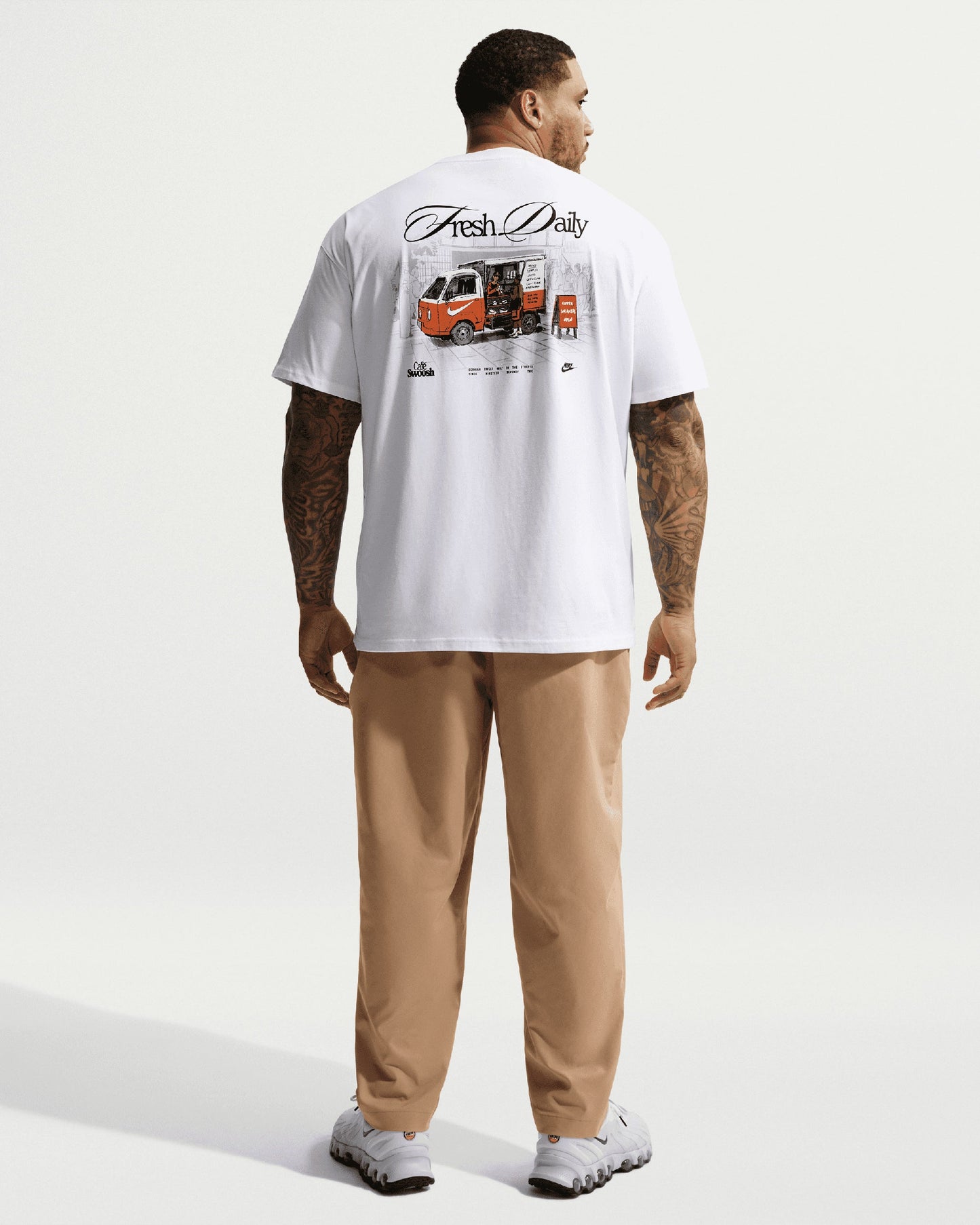 Camiseta con gráfico Relaxed Nike Sportswear para hombre