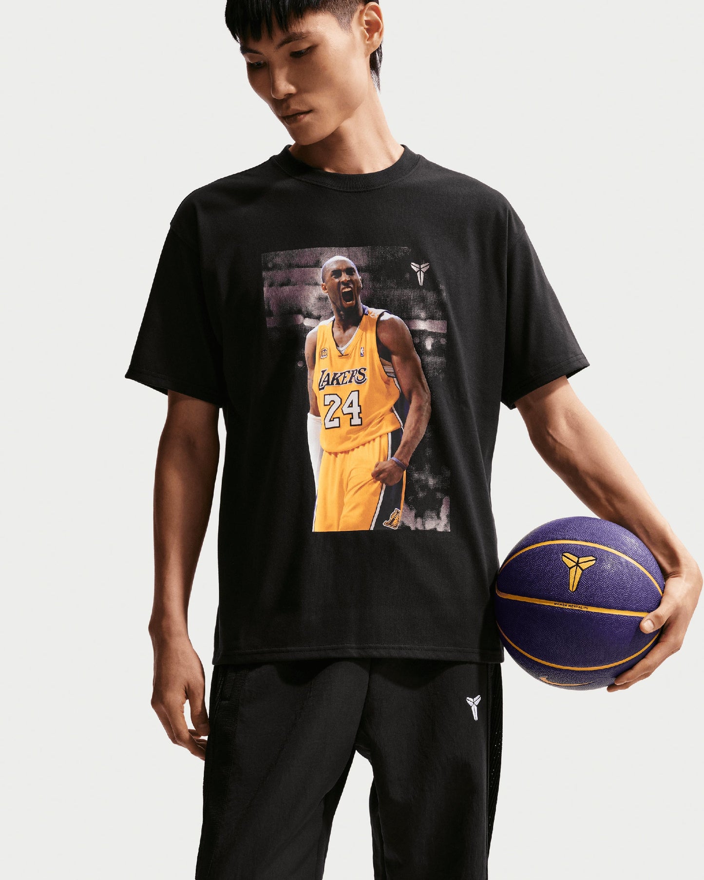 Camiseta Relaxed Nike x Kobe Bryant Max90 Dri-FIT "Mamba" para hombre