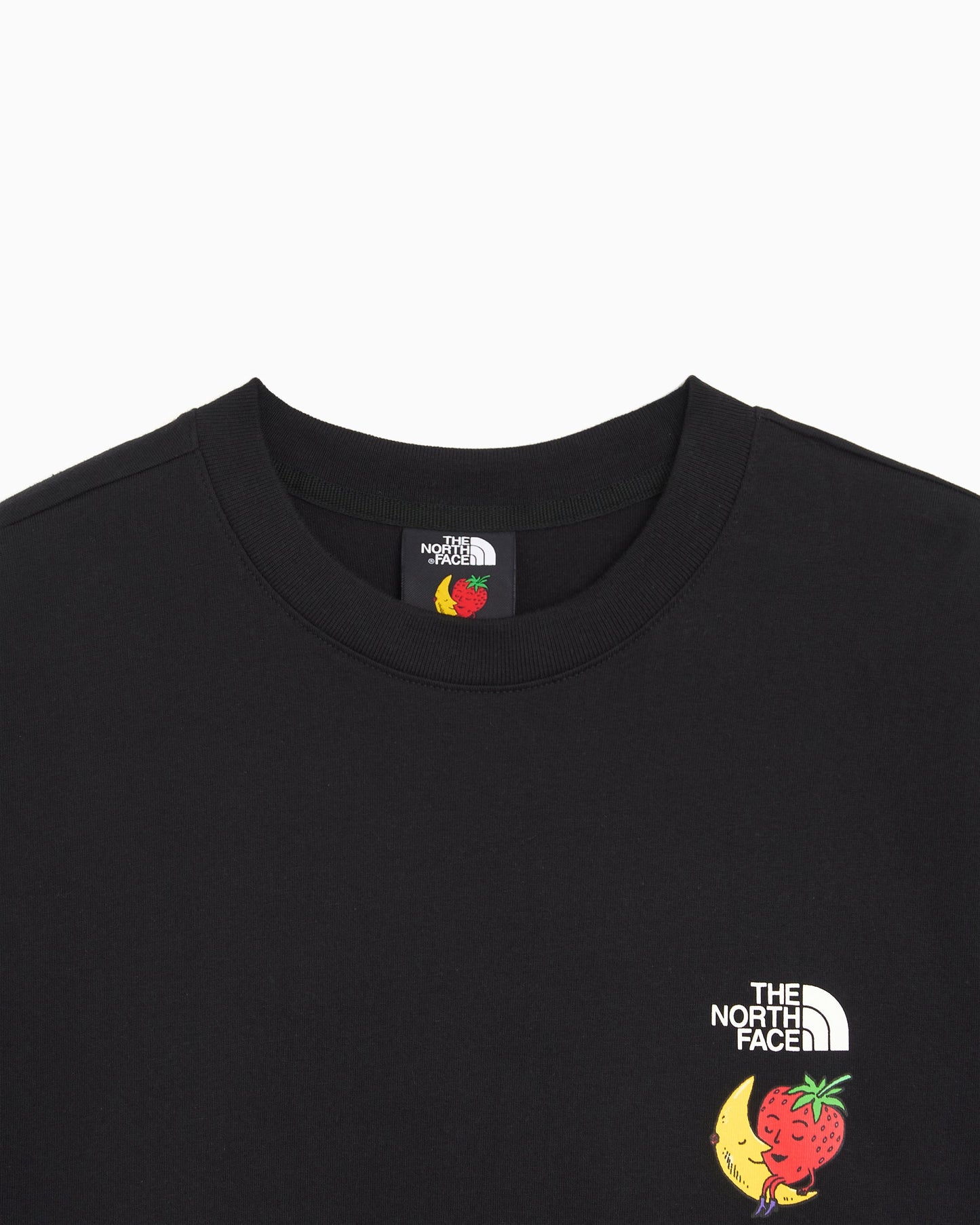 Camiseta con gráfico Relaxed The North Face x Sky High Farm para hombre