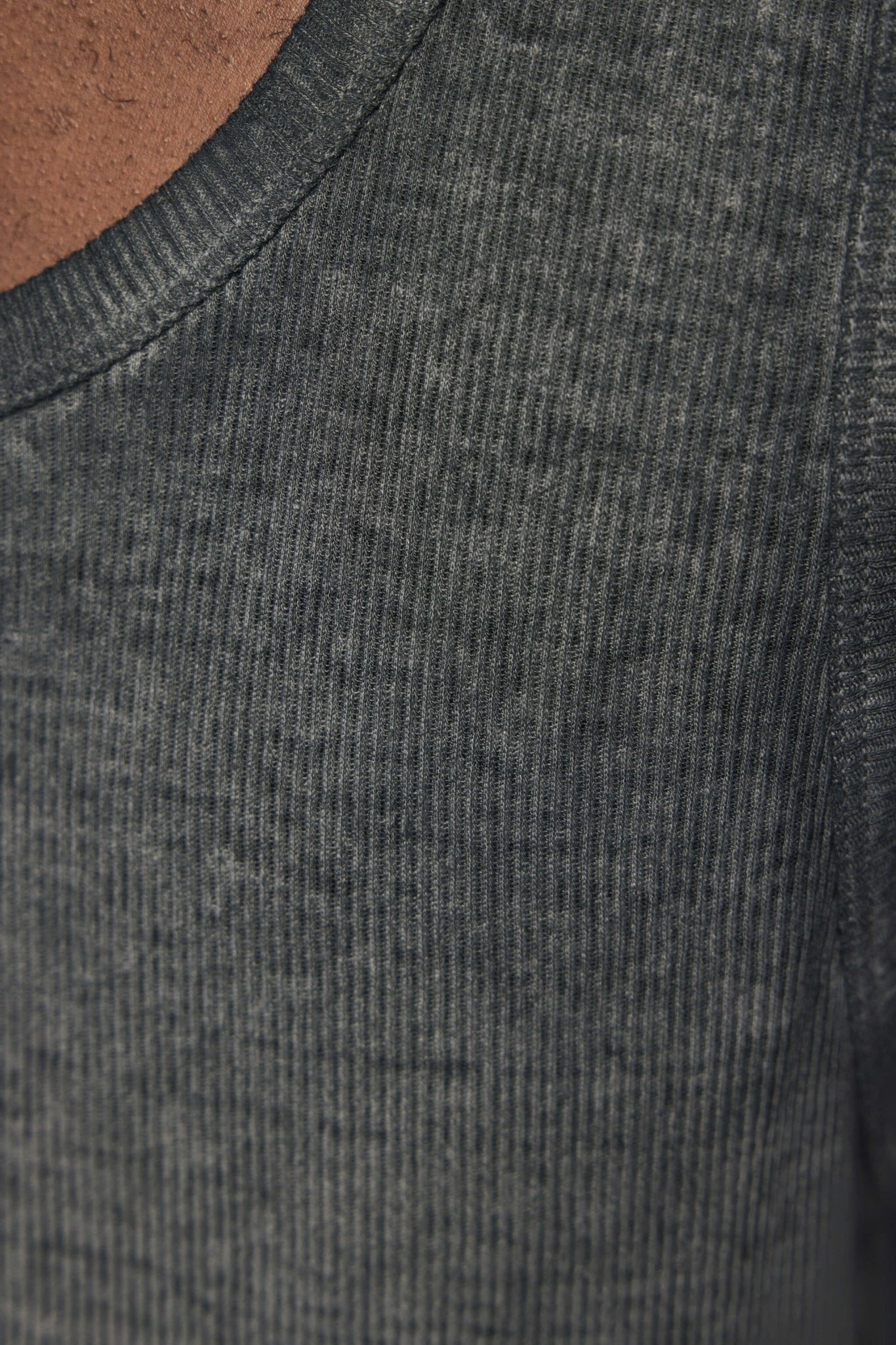 M TS 947