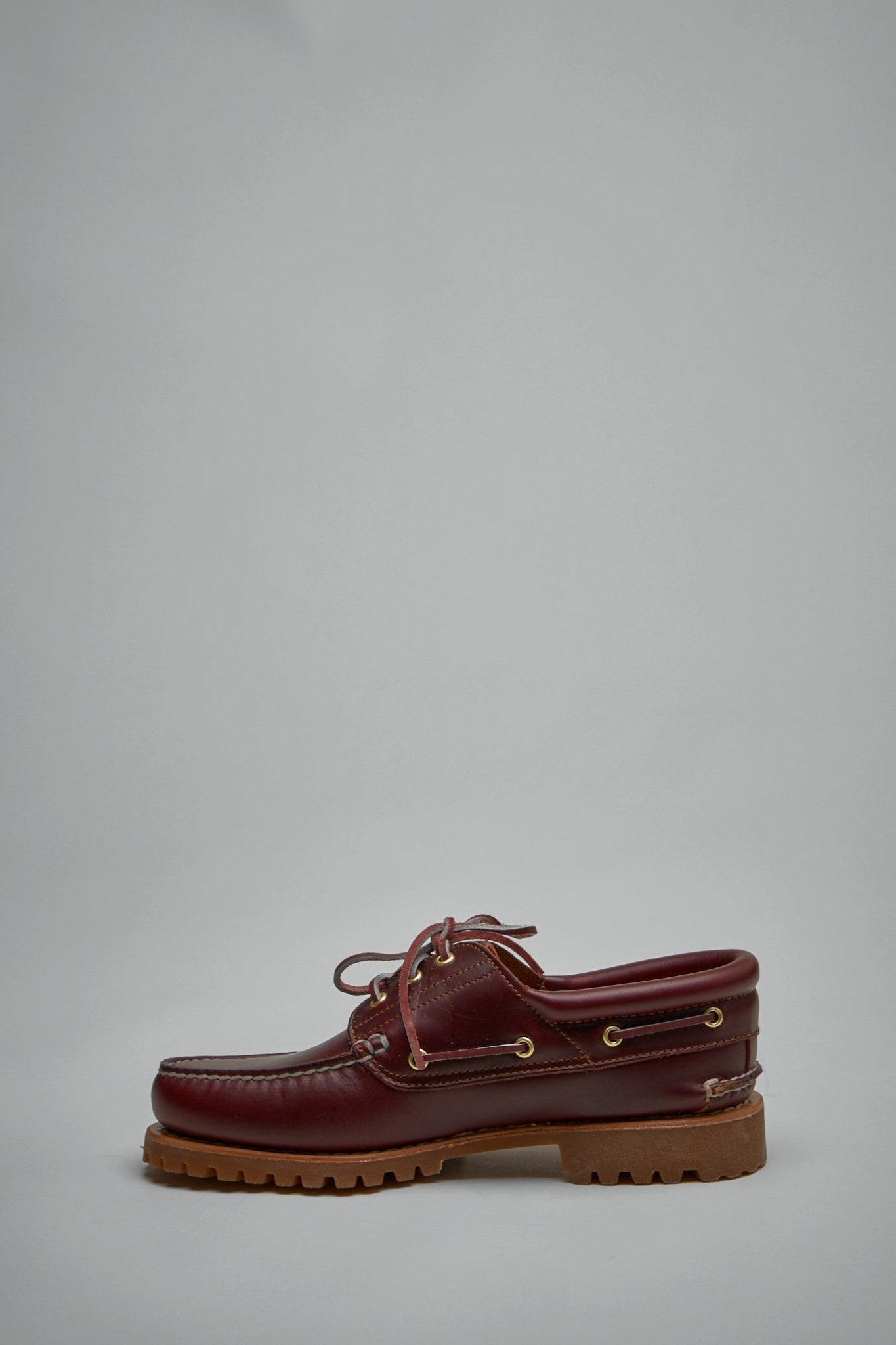 Authentic 3-eye Lug Handsewn Boat Shoe