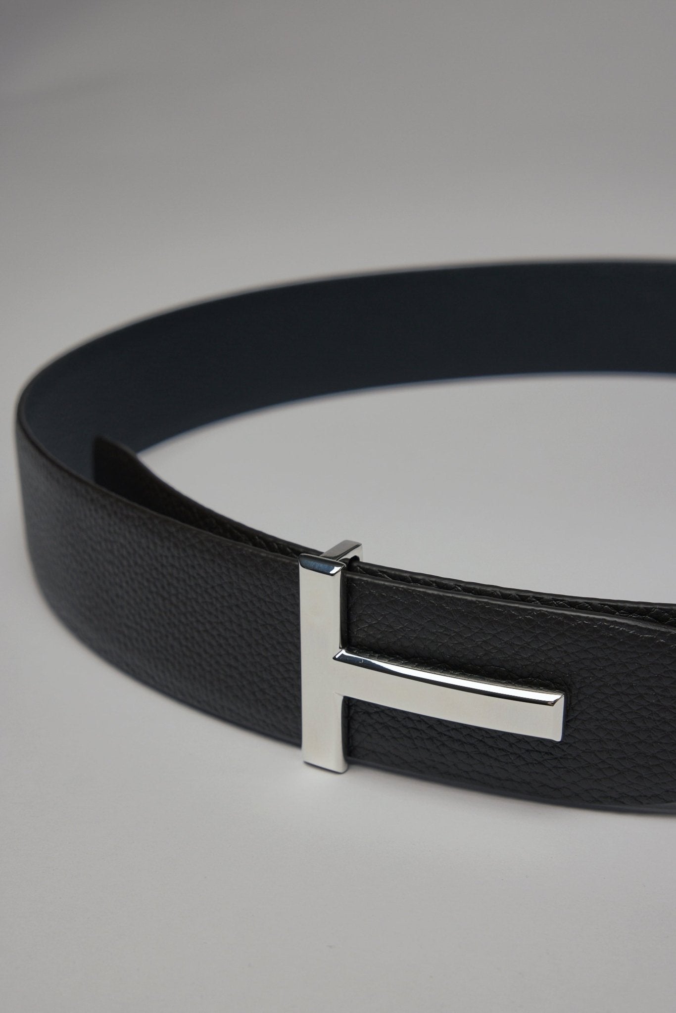 Grain Leather T Icon Belt