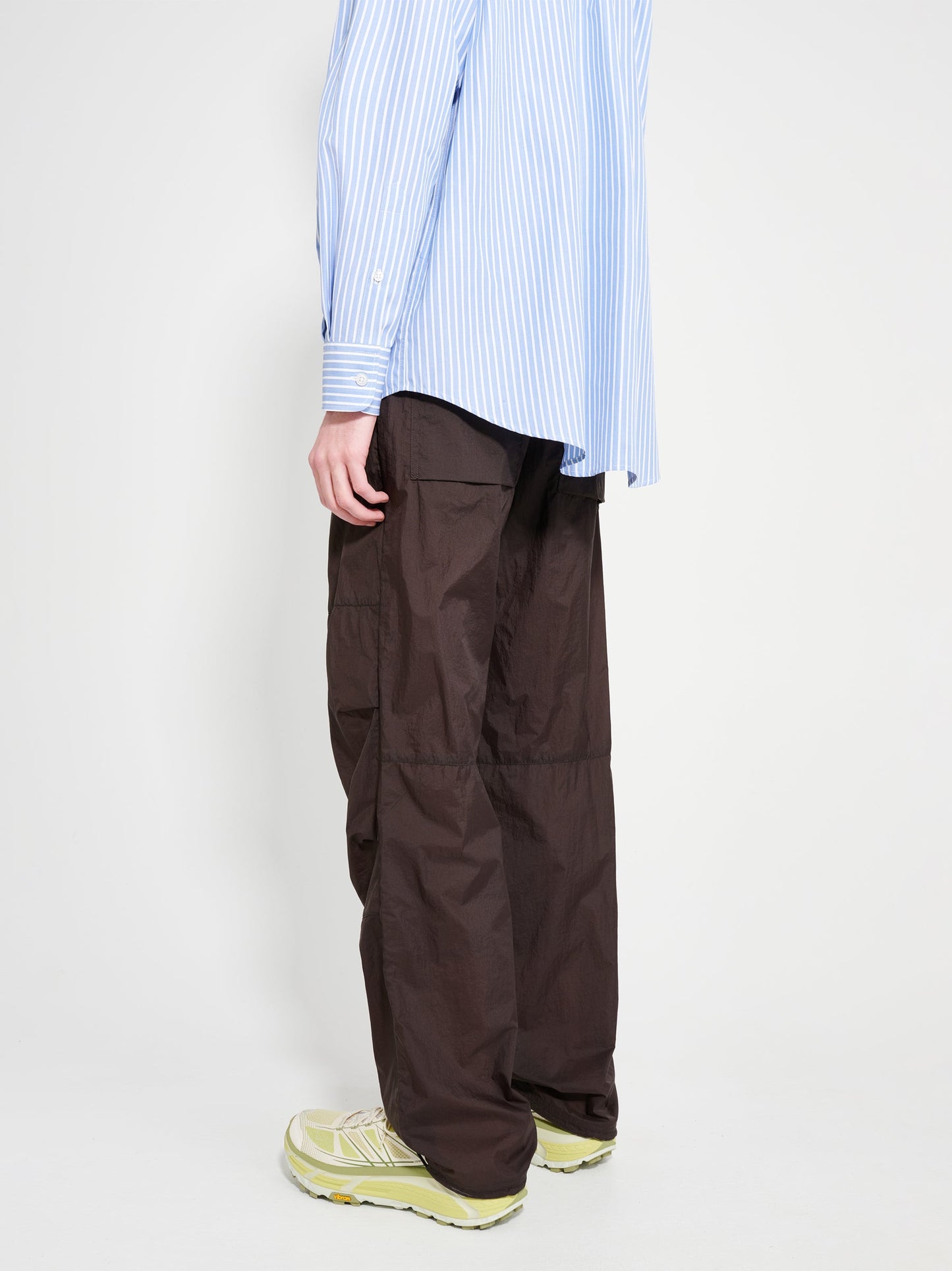 TRÈS BIEN everywear Parachute Pants Nylon Brown