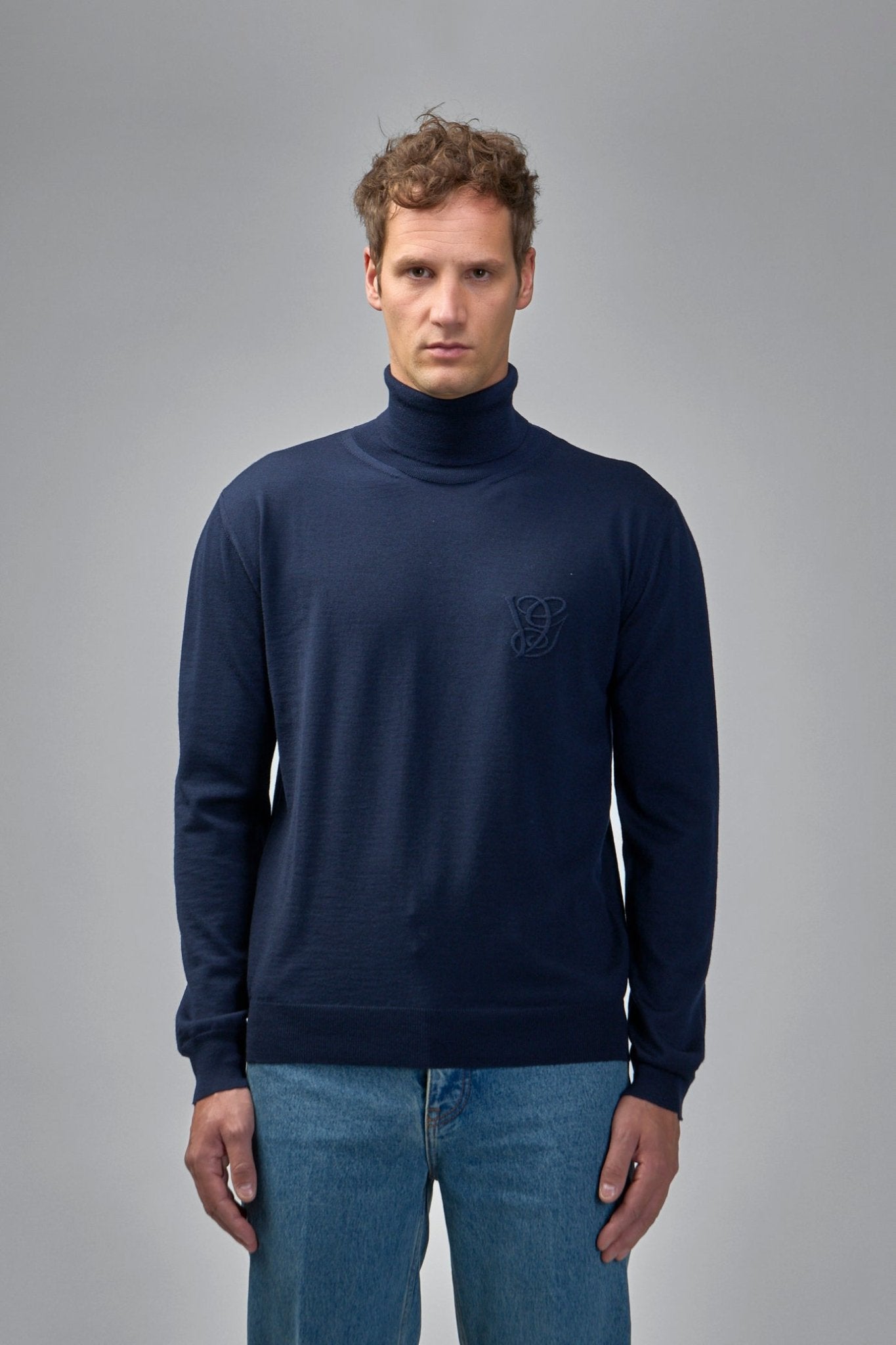 Turtleneck with VG Embroidery