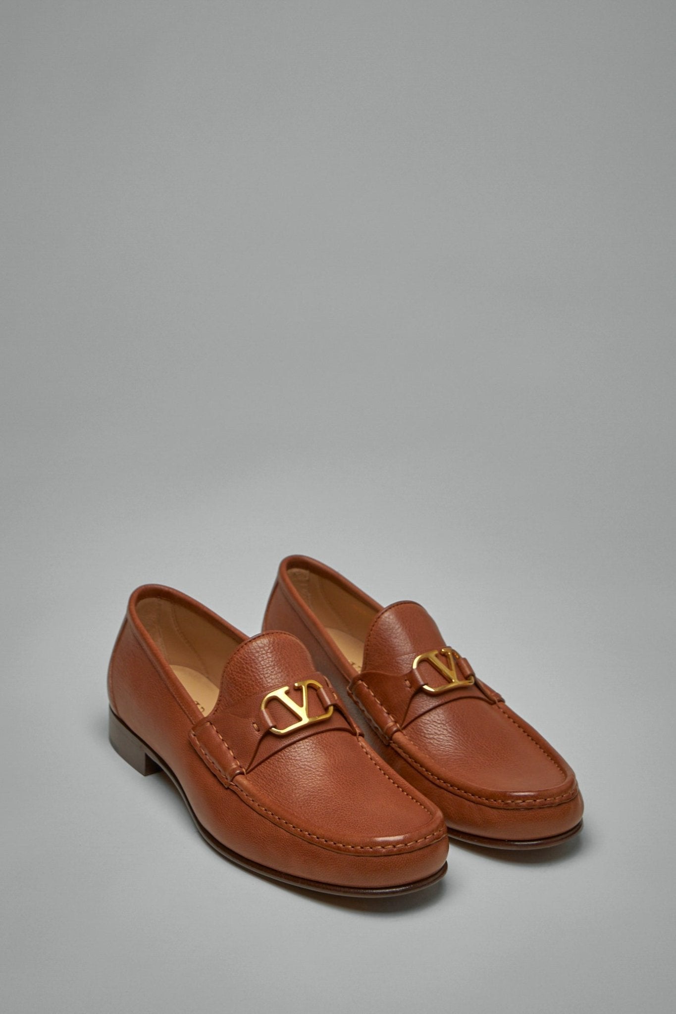 VLogo Signature Loafer