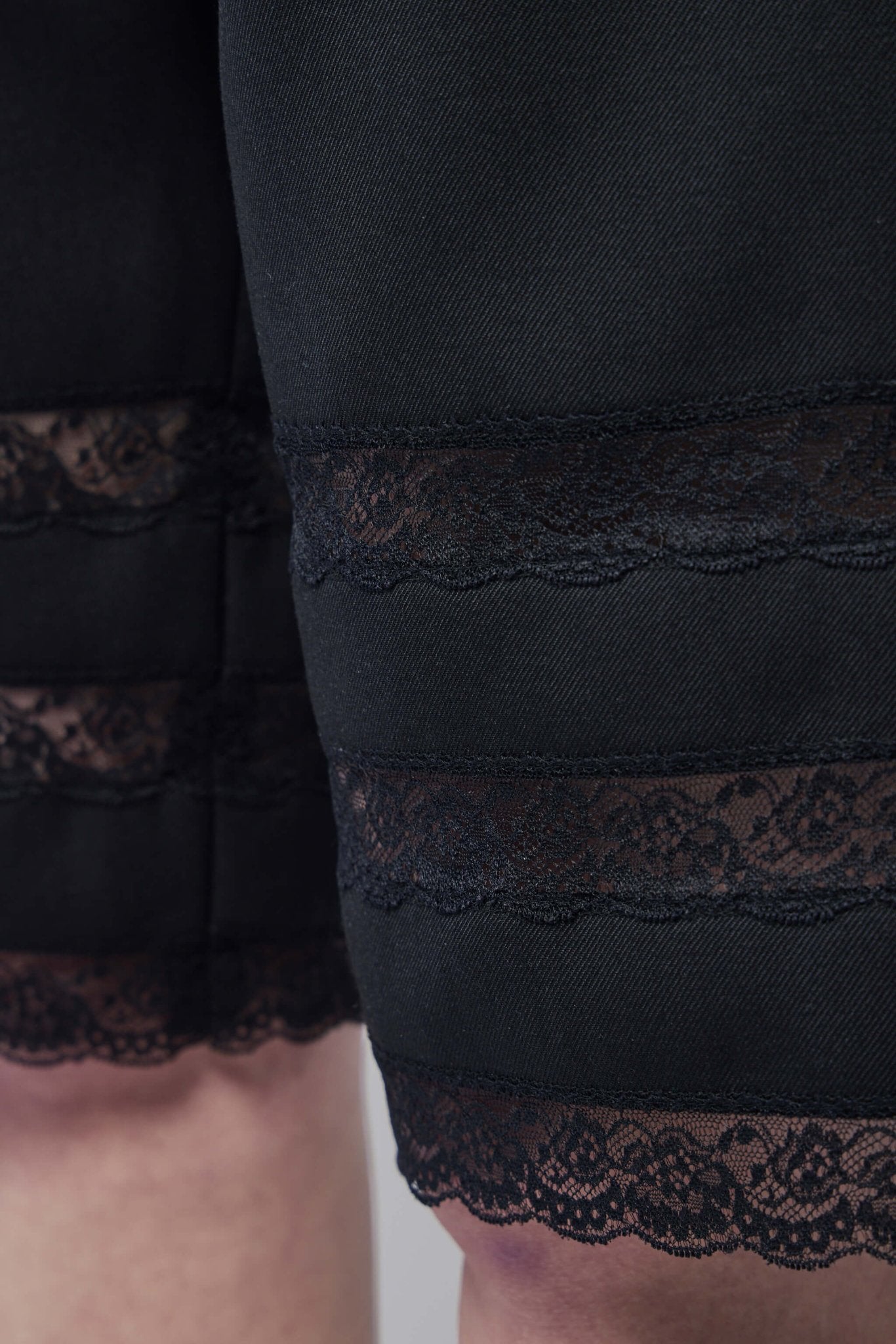 Women Lace Trade Shorts Woven