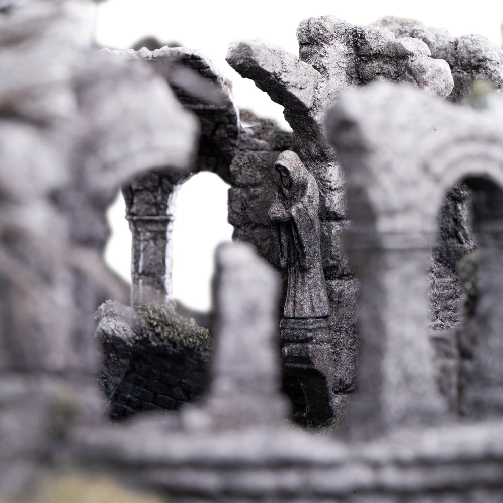 The Lord of the Rings - Weathertop Limited Edition Environment | Weta Workshop