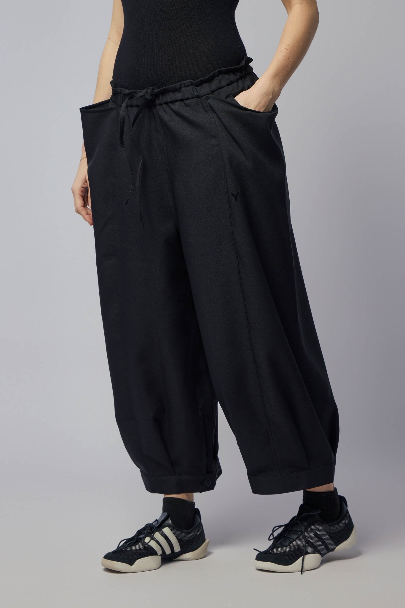 W SU Cropped TP Wide-Leg Pants