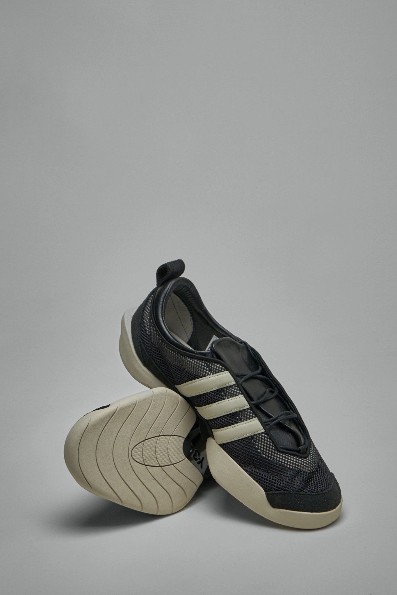 Regu Low Top Sneakers